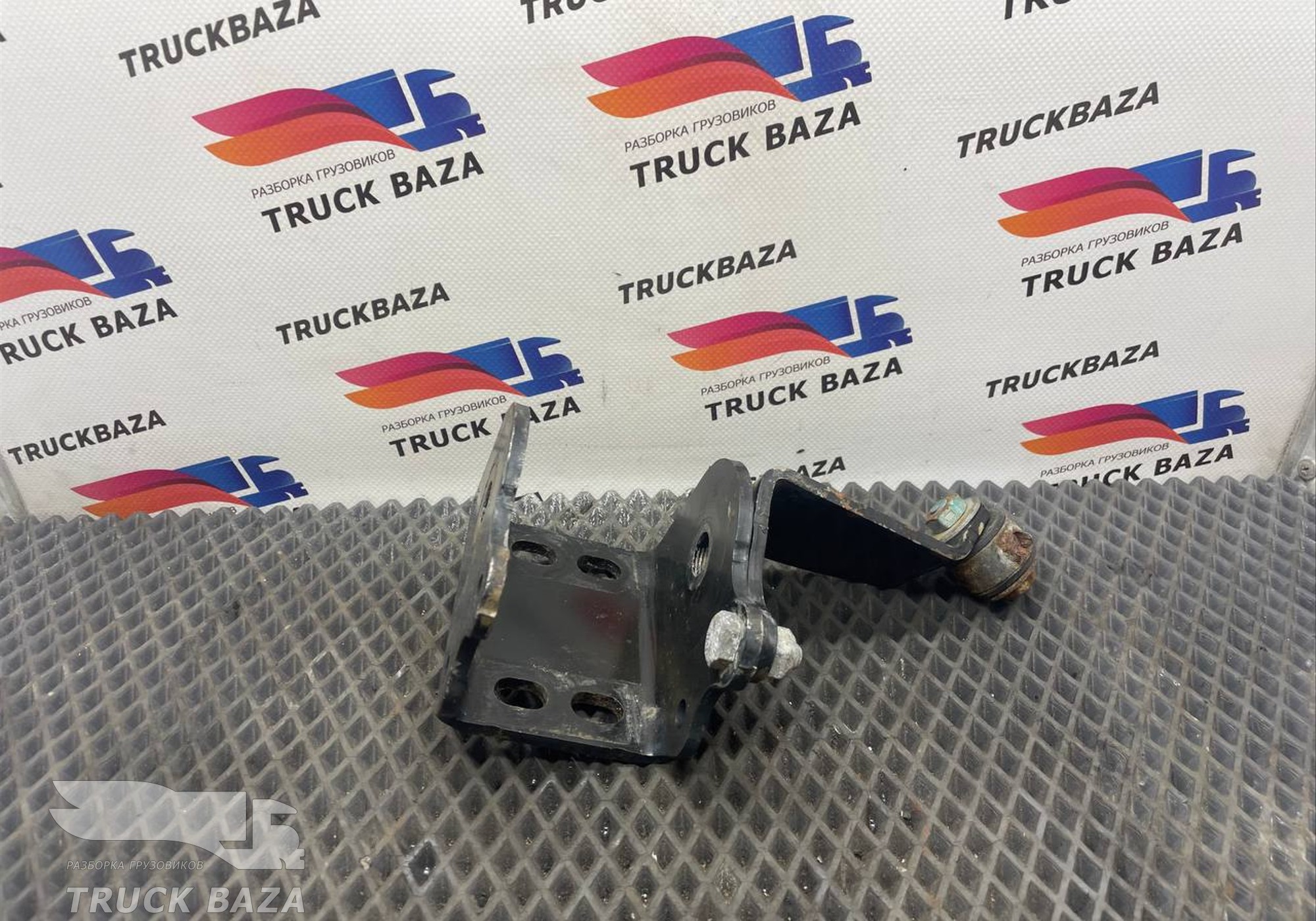 81417200145 Кронштейн торсиона кабины для Man TGX TG3 (с 2020)