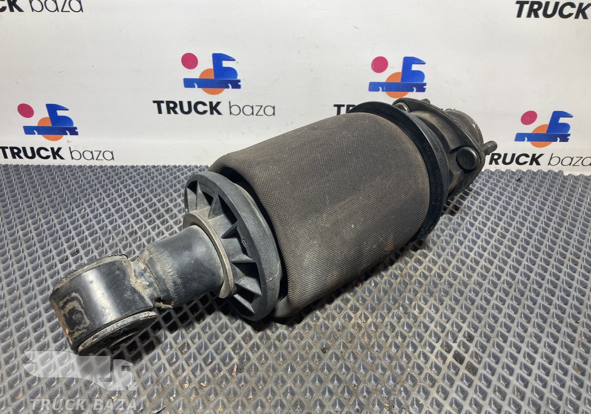 2493164 Пневмоподушка кабины задняя