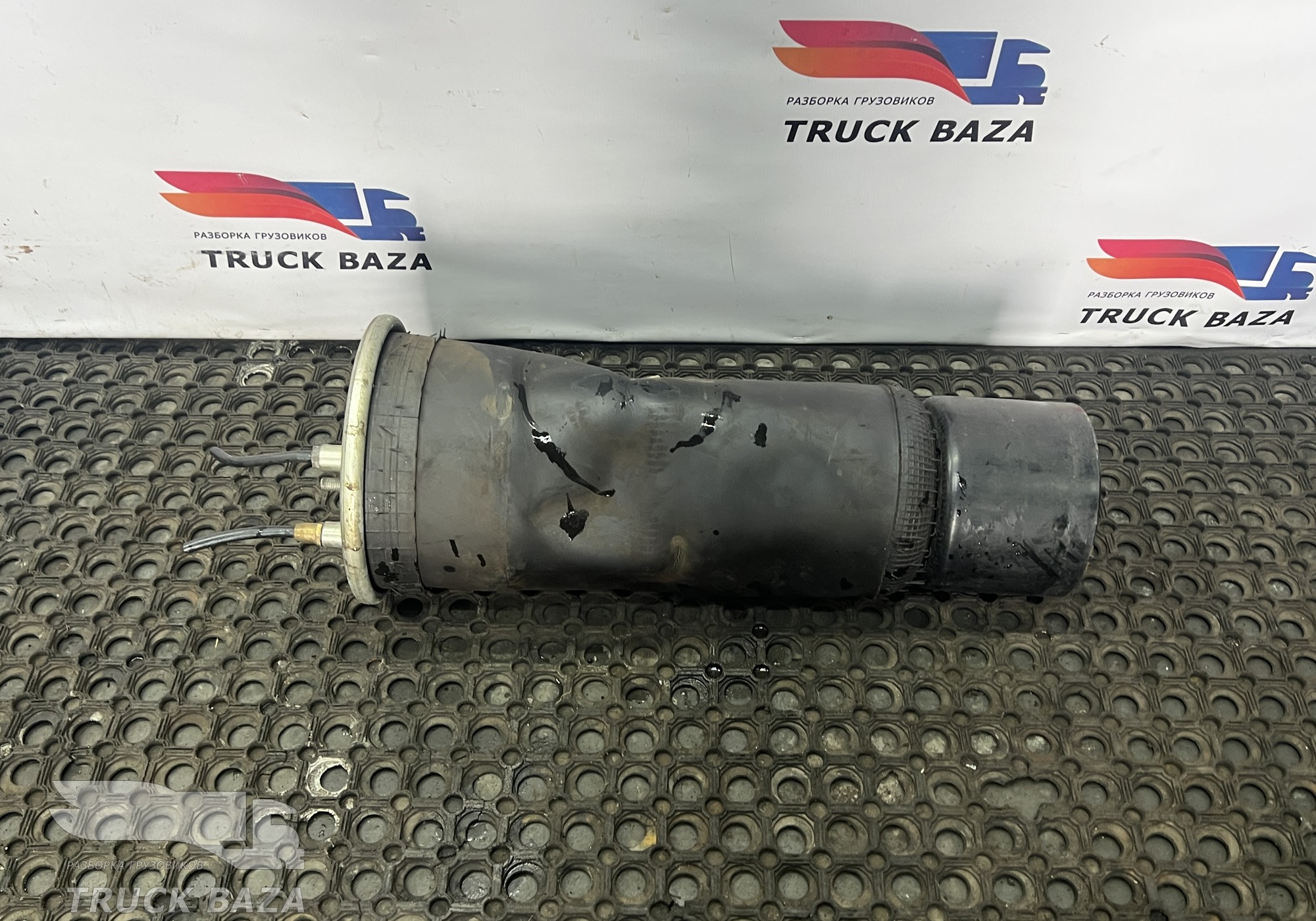 TM7048823 Подушка пневмоподвески задняя