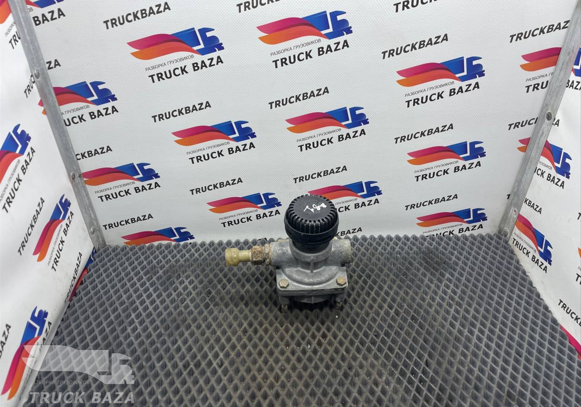 80013518010 Клапан ускорительный для КАМАЗ 54901