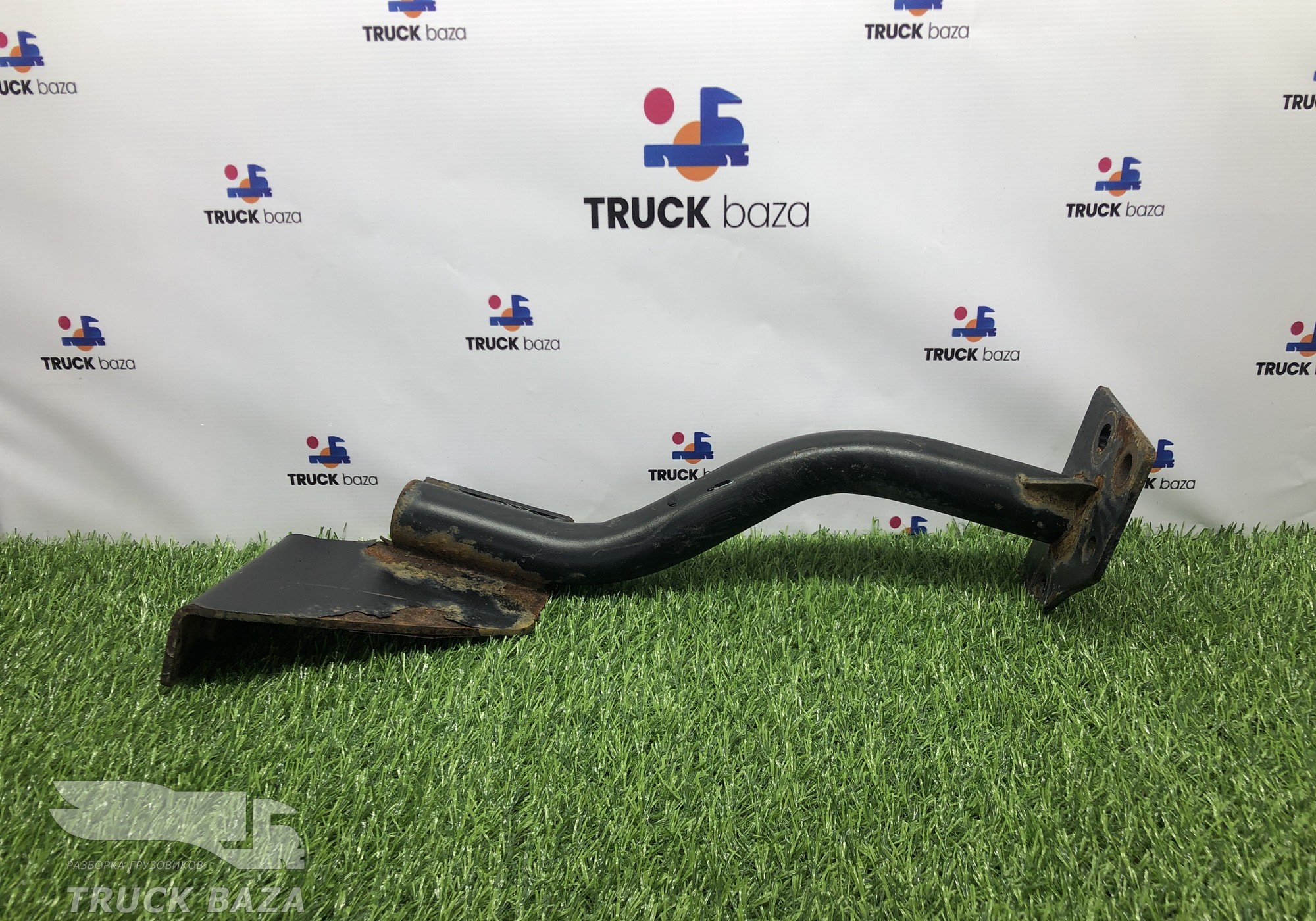 54901840515310 Кронштейн подножки левый для КАМАЗ 54901