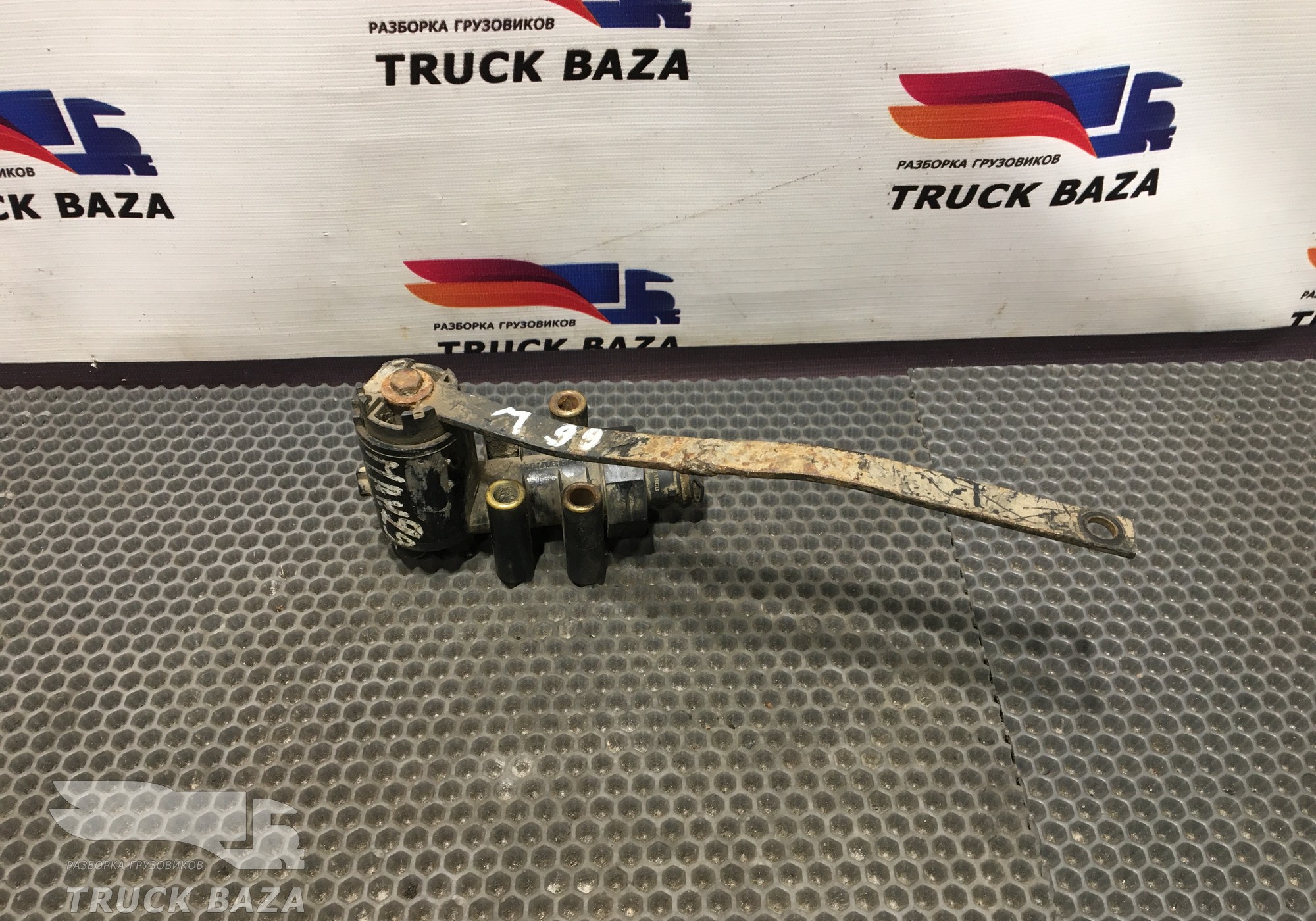 4410500110 Датчик уровня пола для Scania 4-series R (с 1995 по 2007)