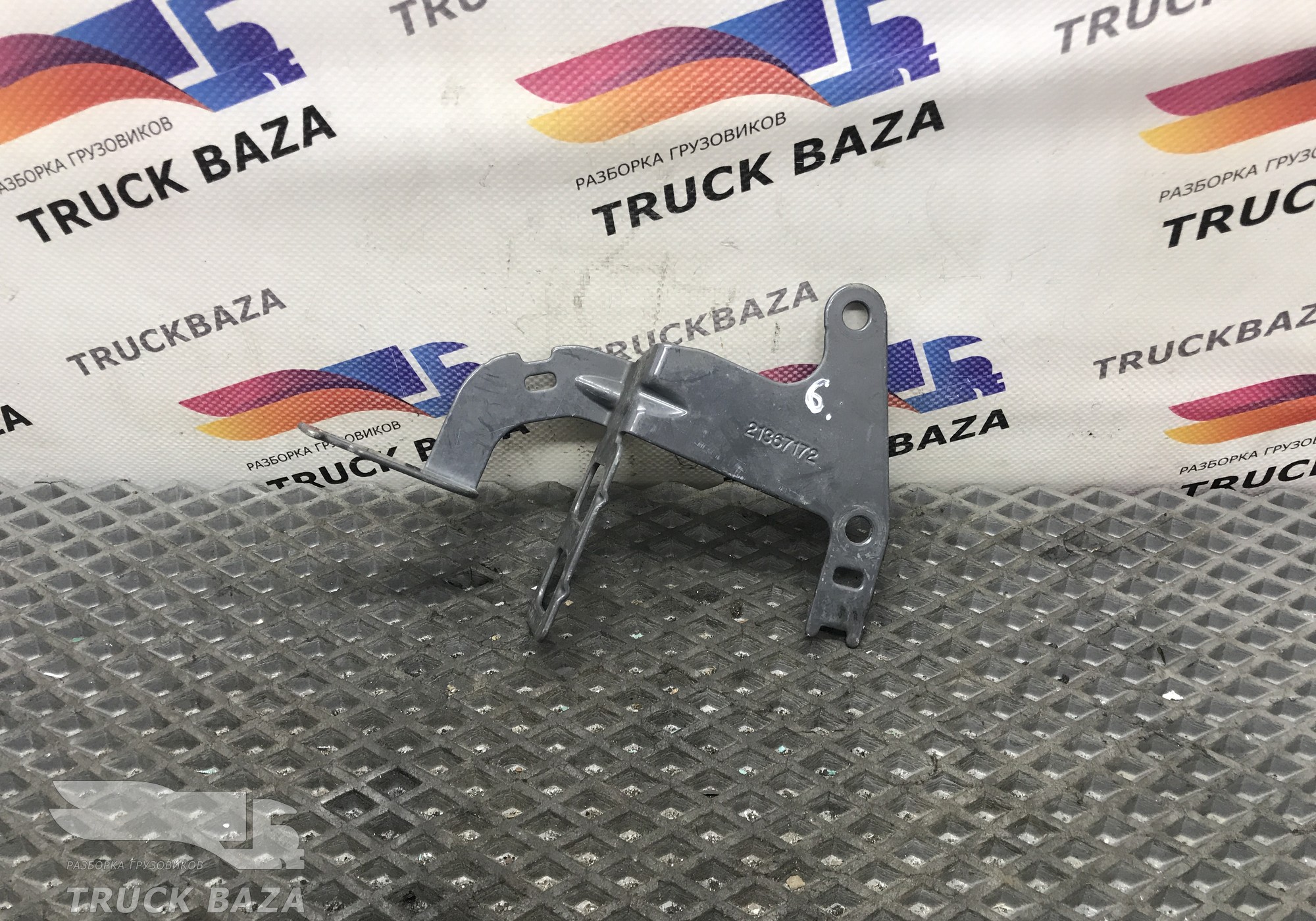 21367172 Кронштейн проводки для Volvo
