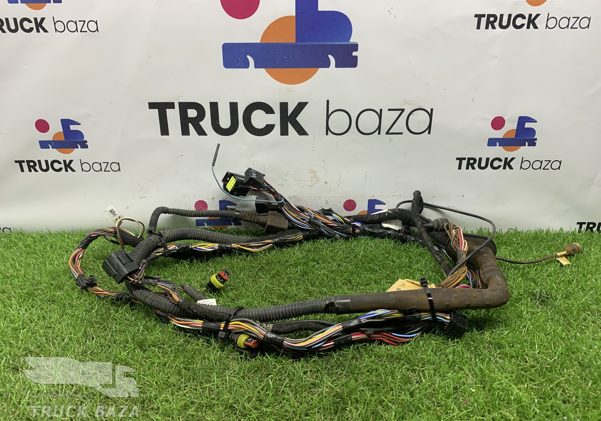 WXA9622XS000061 Проводка двери левой для Sinotruk Sitrak C7H