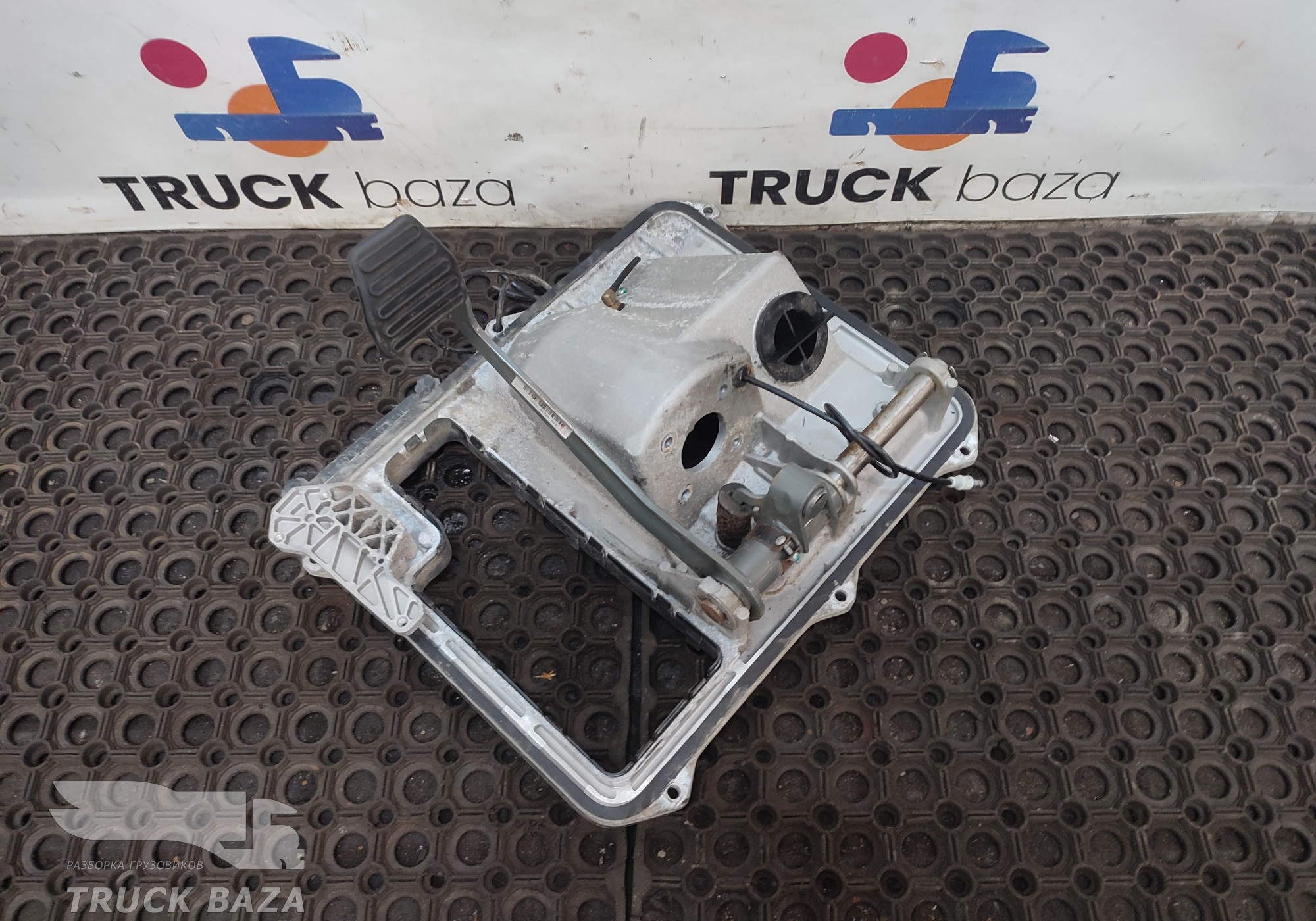 712482200151 Блок педалей для Sinotruk Sitrak C7H