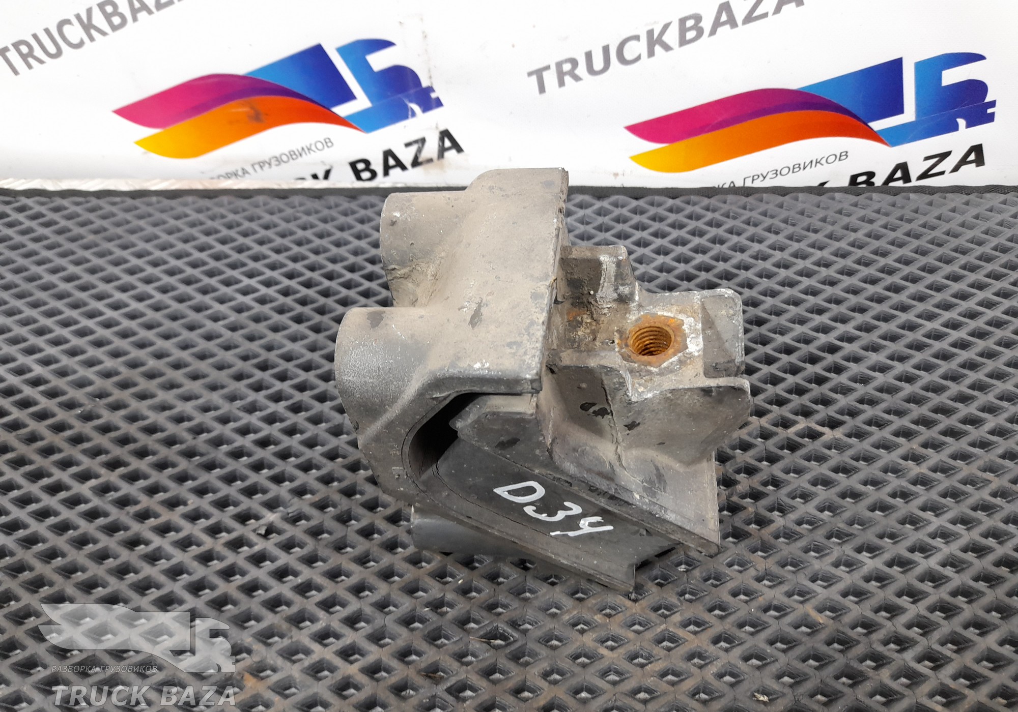 1657422 Подушка двигателя передняя для Daf