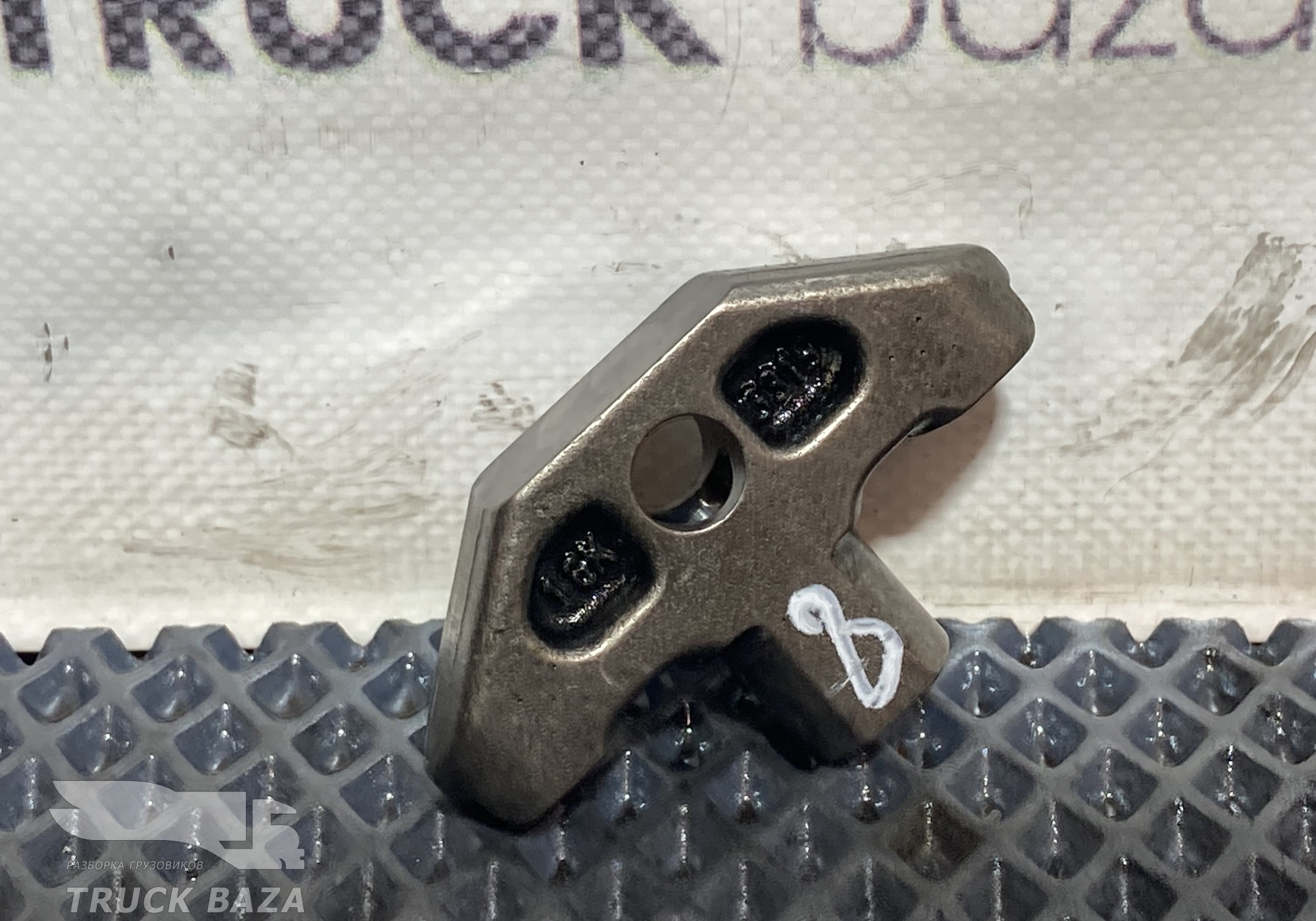 1675249 Коромысло