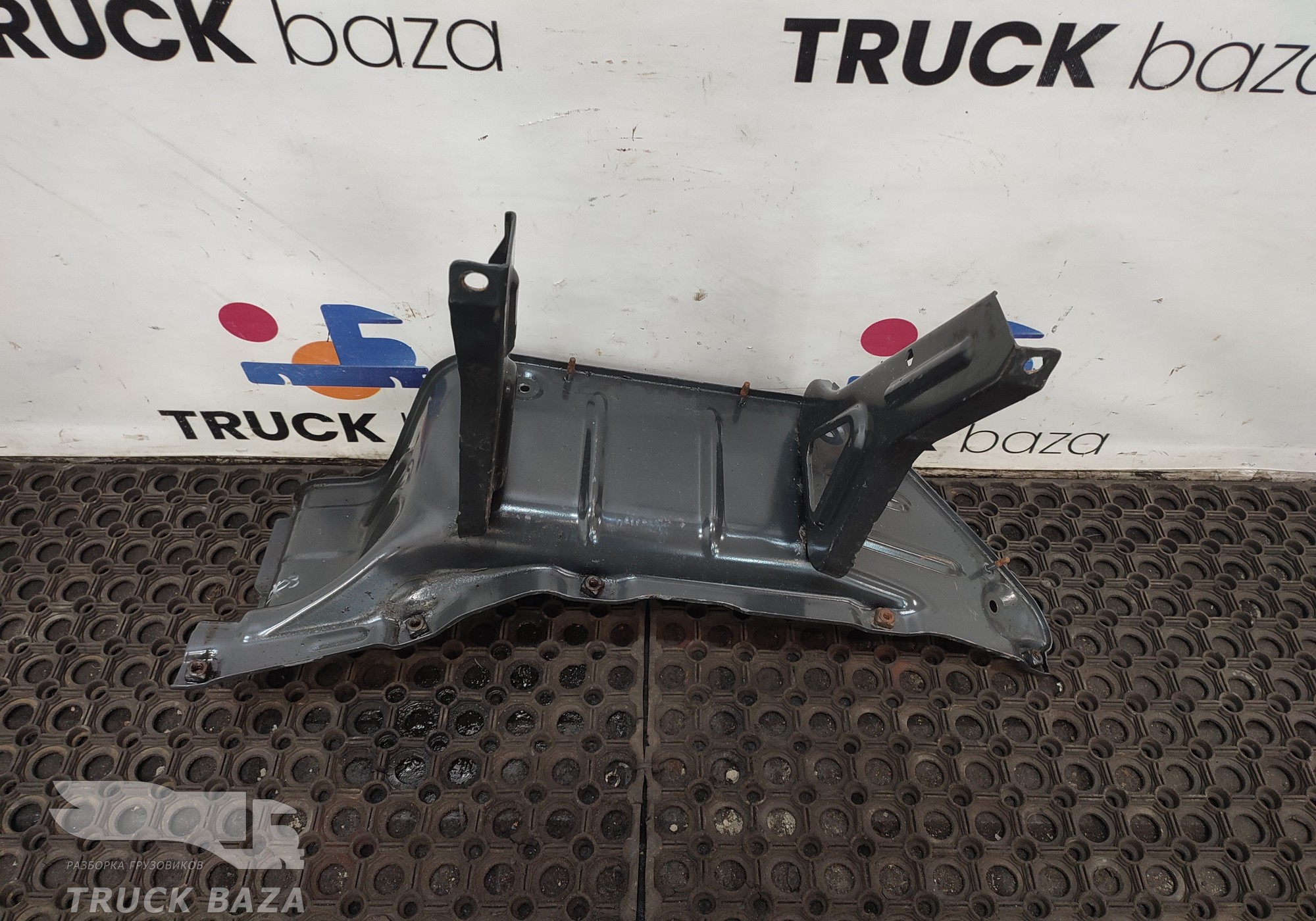 1426109 Кронштейн подножки для Scania 5-series G (с 2004 по 2016)