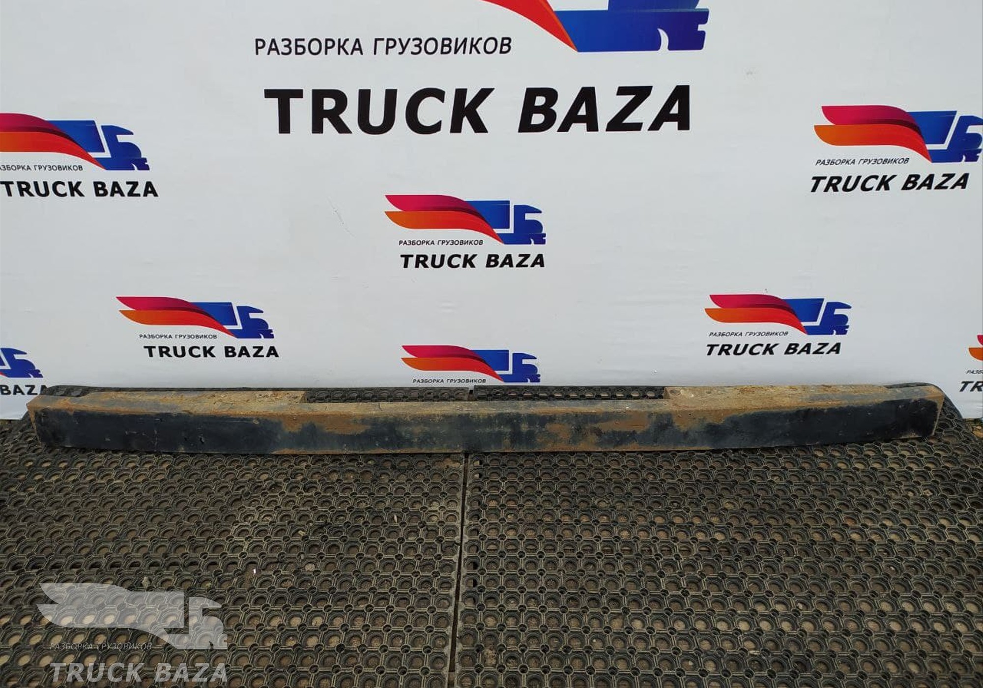 500396927 Усилитель переднего бампера для Iveco Stralis II Hi-Way (с 2012)