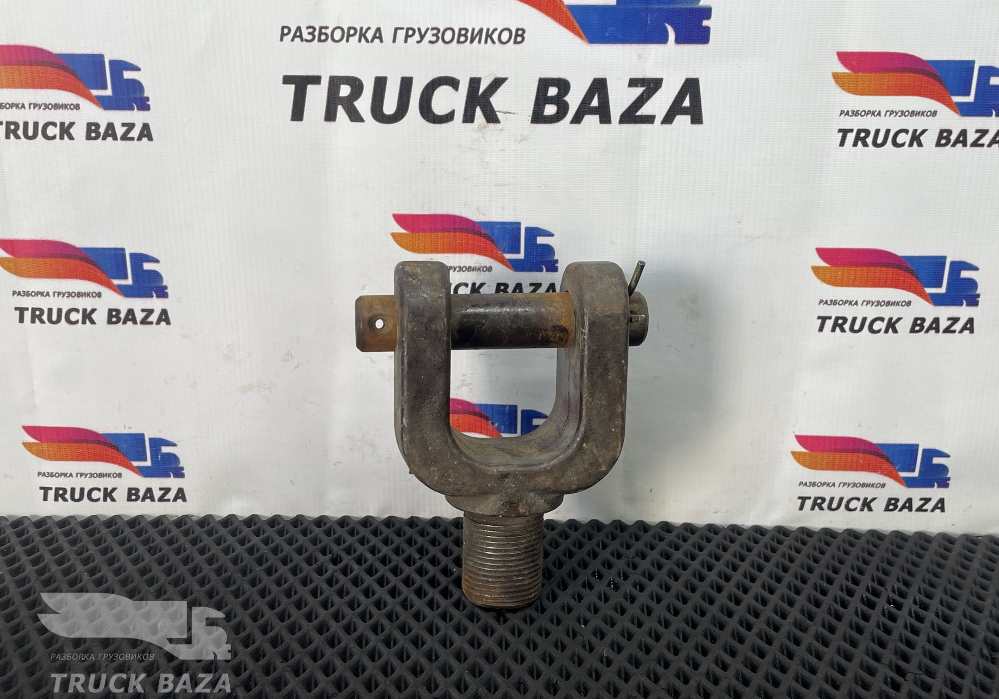 7420997334 Крюк буксировочный для Renault Magnum III E-tech (с 2001 по 2005)