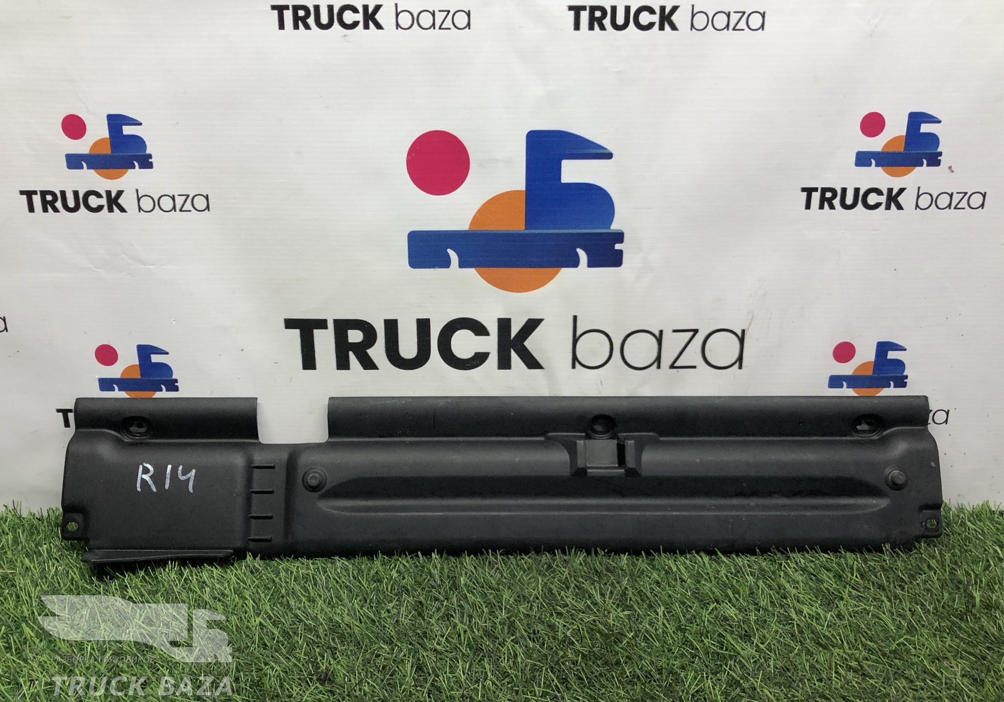 5010325430 Накладка салона верхняя правая для Renault Magnum III E-tech (с 2001 по 2005)