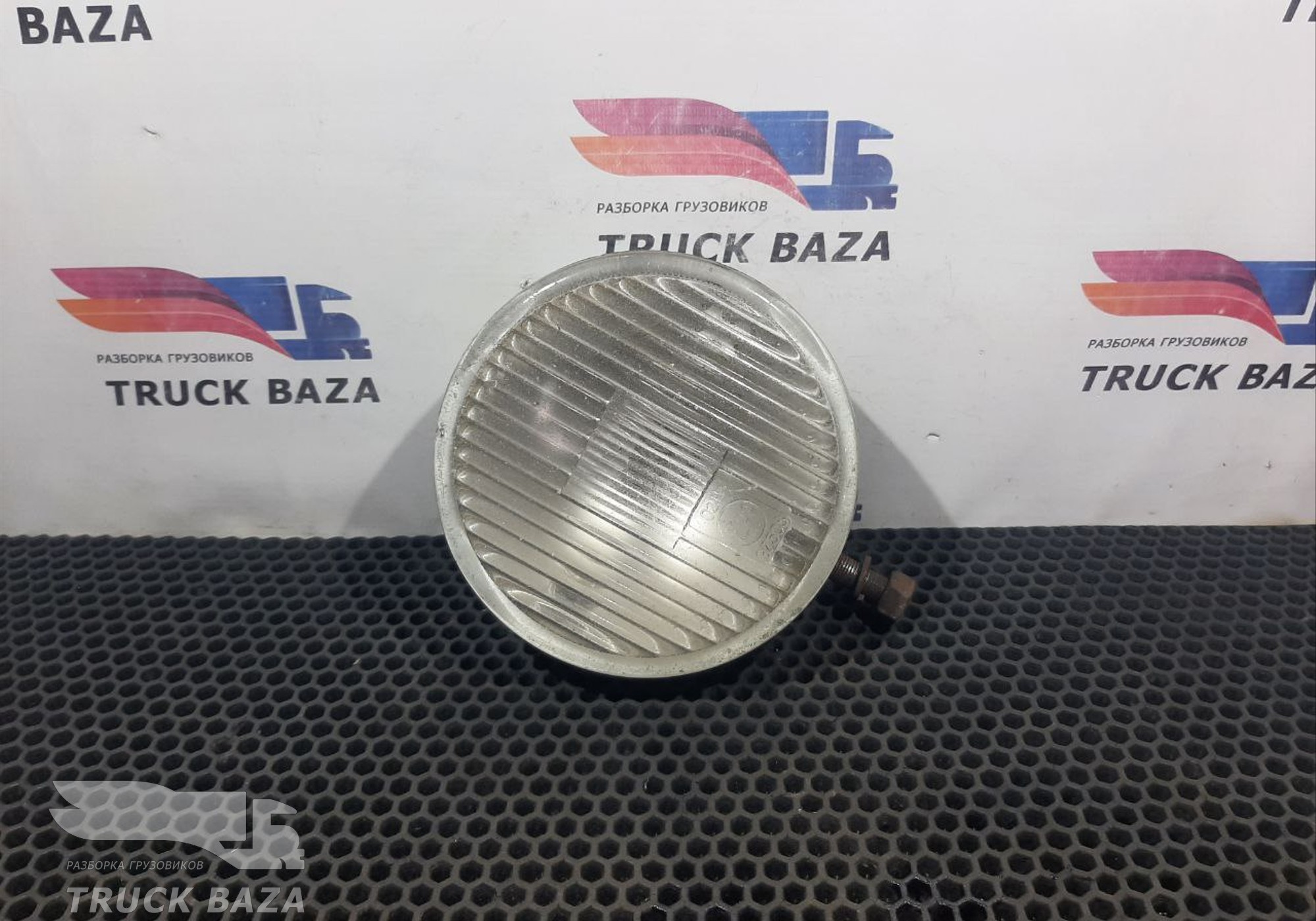 3700305181 Фара противотуманная для Daf