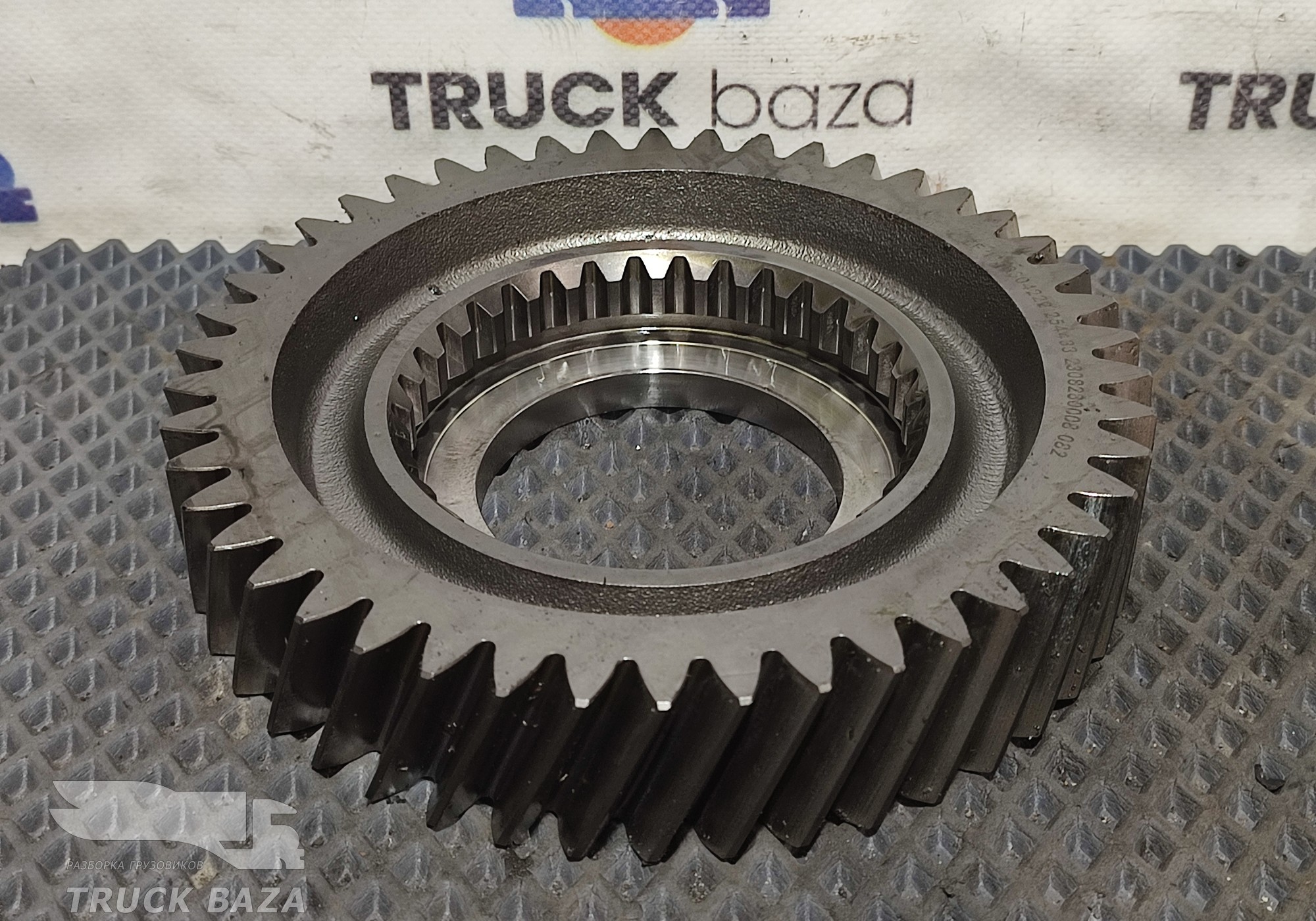 1358304222 Шестерня вторичного вала КПП ZF