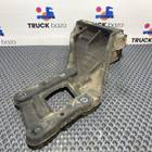 2670305 Кронштейн брызговика правый для Renault Premium I (с 1996 по 2004)