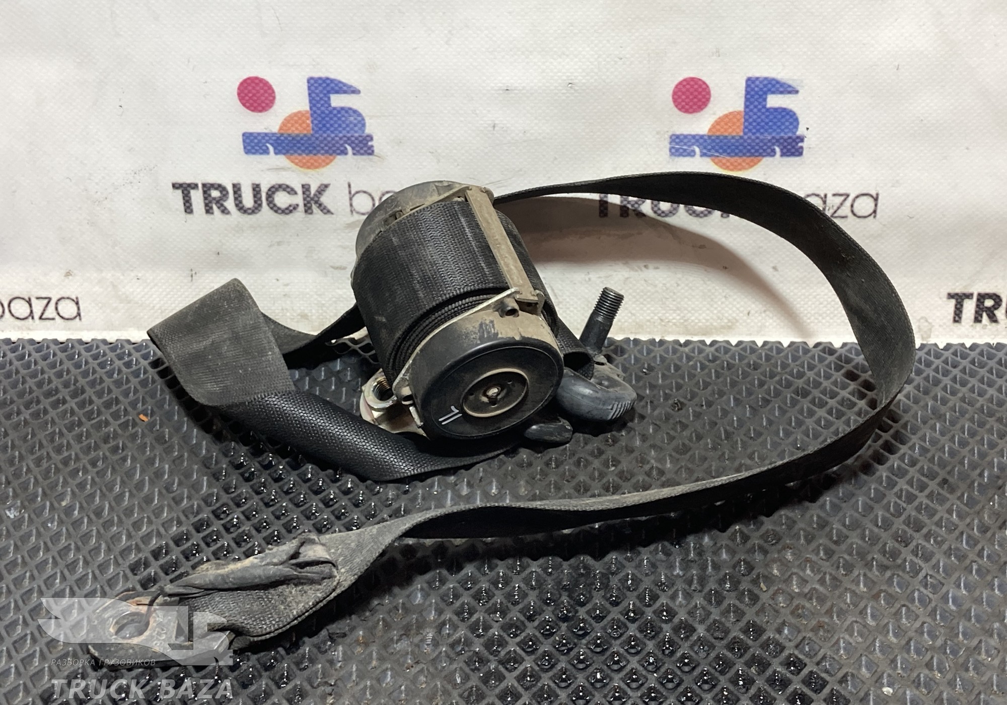 81623056329 Ремень безопасности