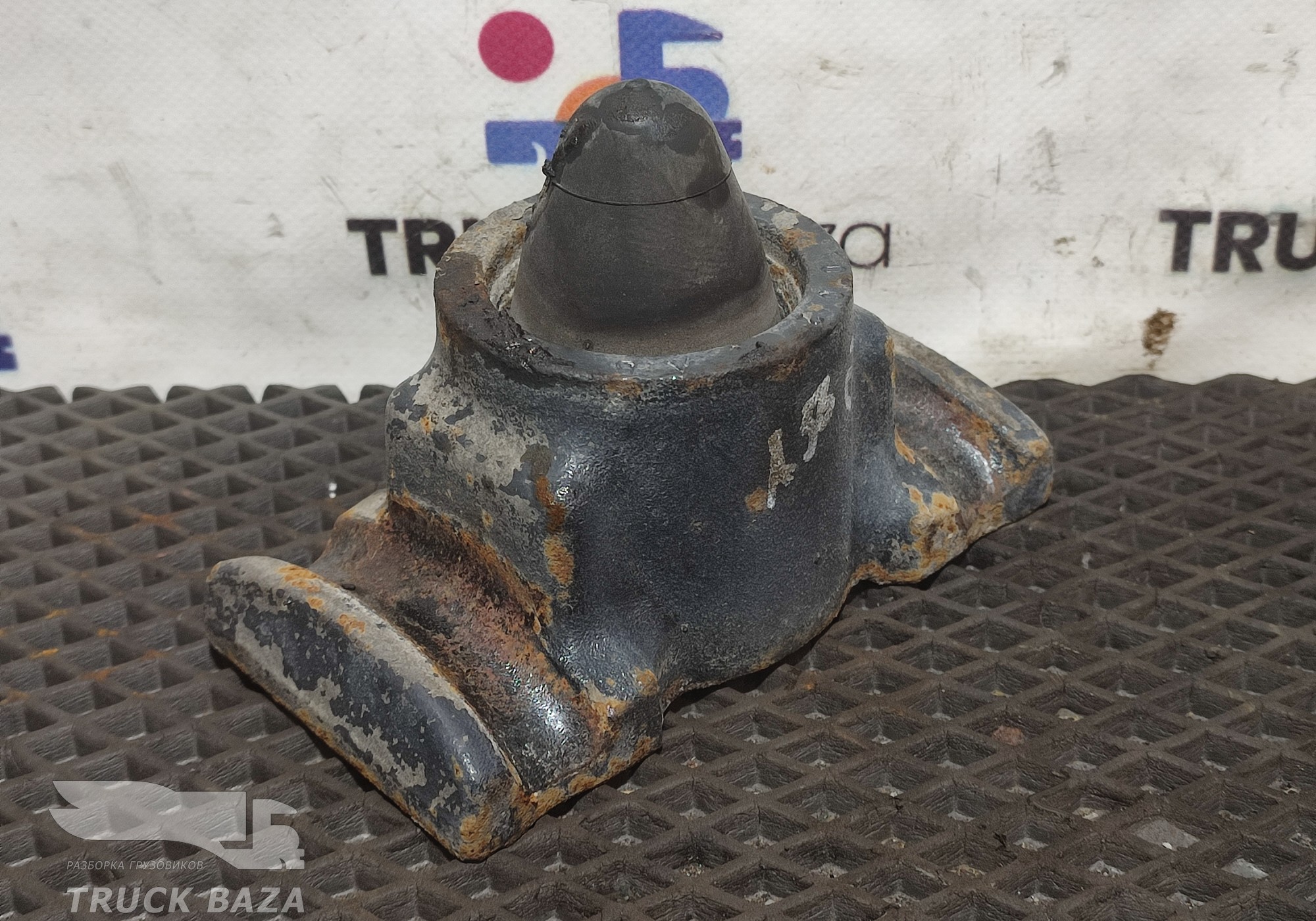 A0003220244 Отбойник передней рессоры