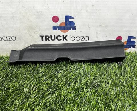 810W624300086 Накладка стойки кабины нижняя правая для Sinotruk Sitrak C7H