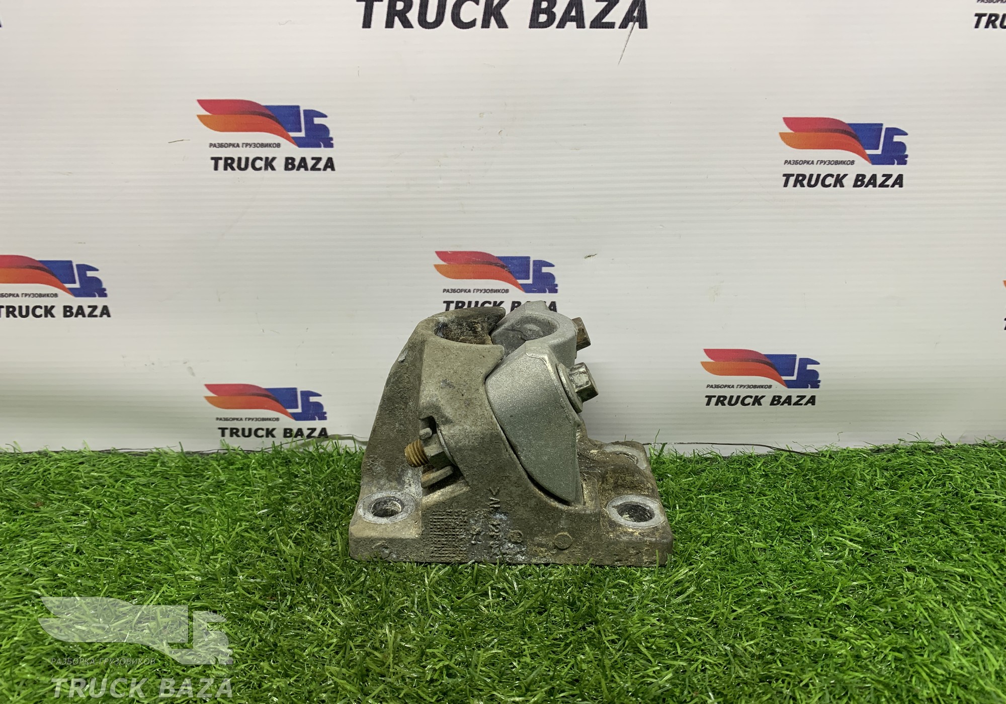 21213203 Кронштейн крыла заднего