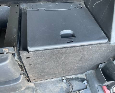 A9438400306 Ящик инструментальный левый для Mercedes-Benz Actros MP2 (с 2002 по 2008)