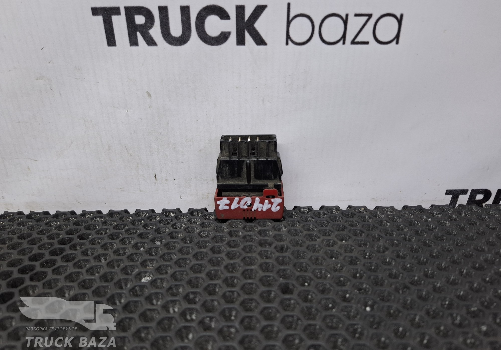 5010231549 Кнопка аварийной сигнализации для Renault Major