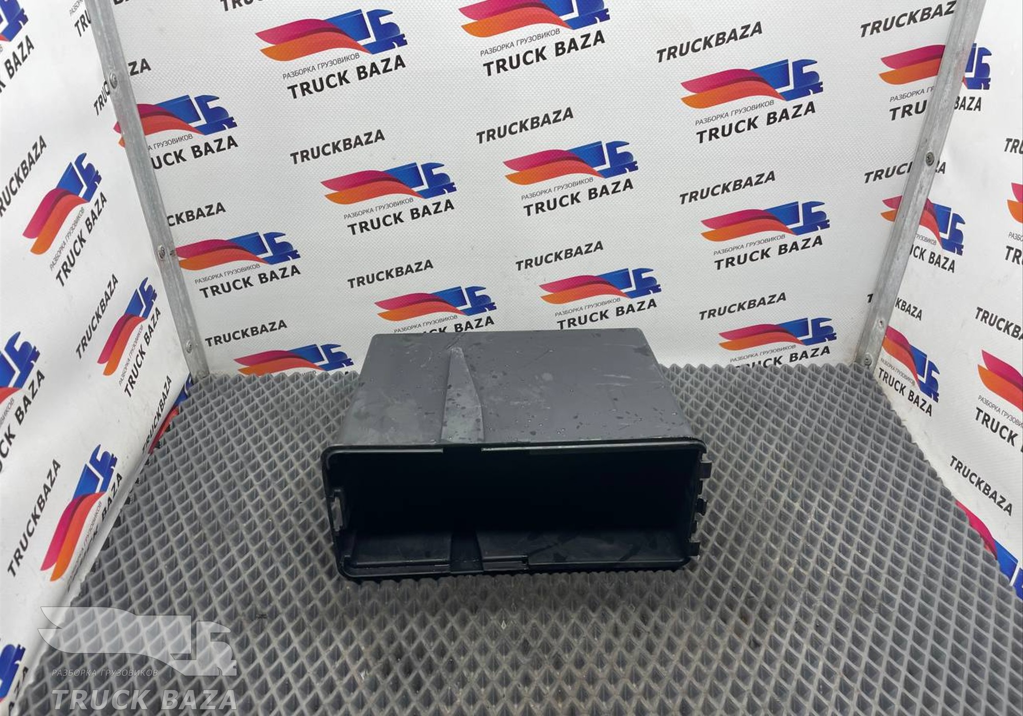 9608460006 Бардачок правый для Mercedes-Benz Actros New Actros MP4 (с 2011)