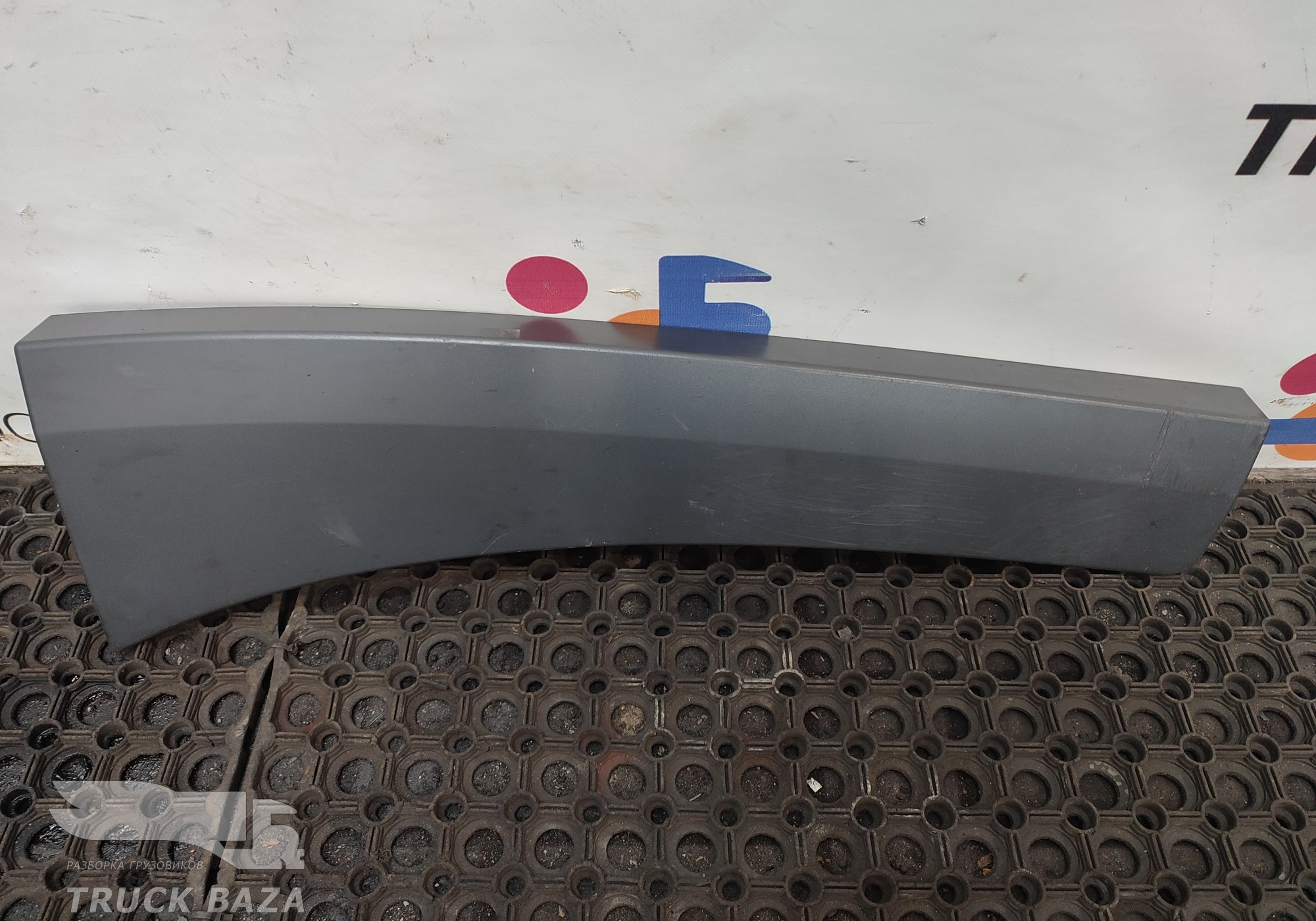 9608816803 Накладка на переднее левое крыло для Mercedes-Benz Actros New Actros MP4 (с 2011)