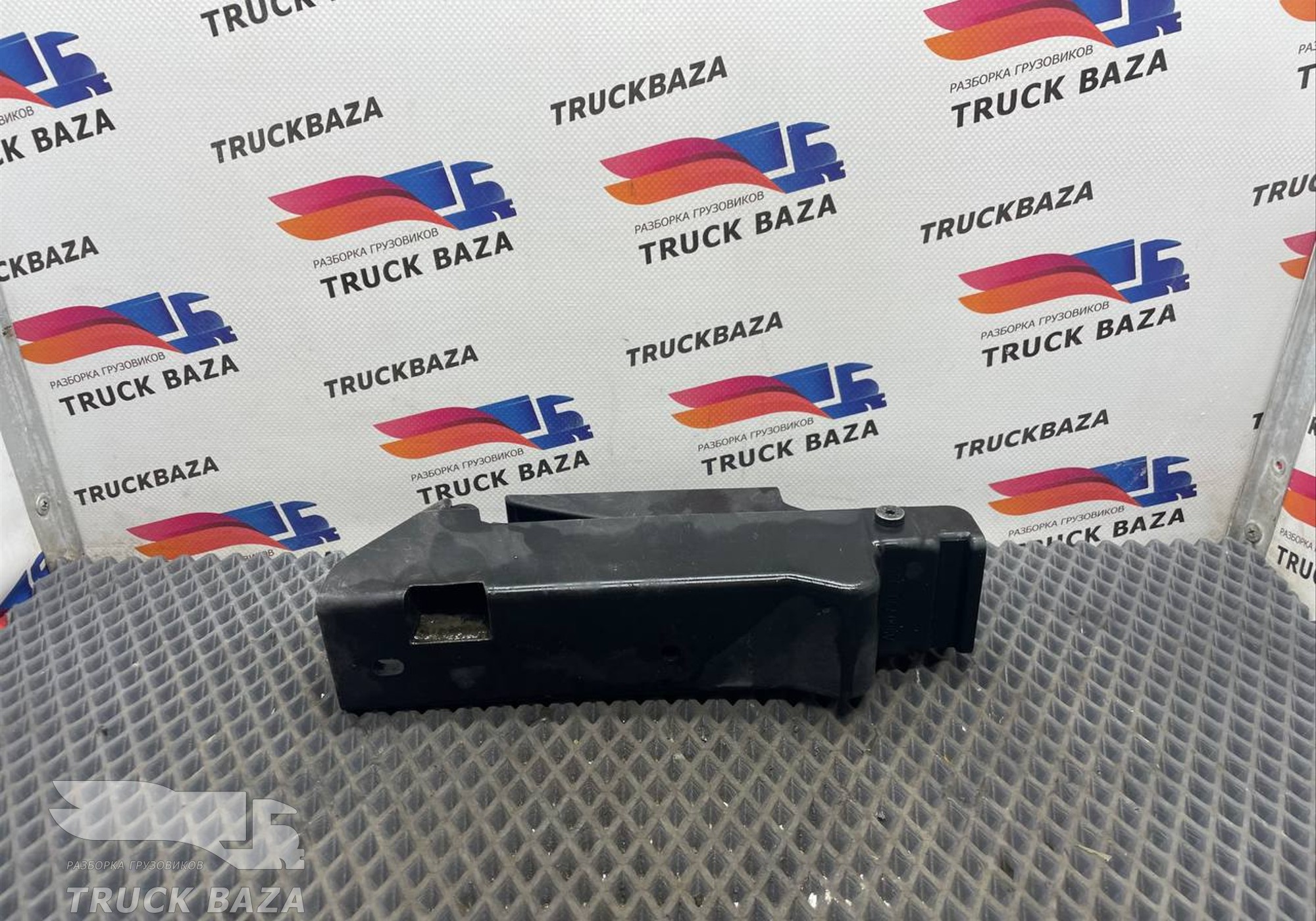 A9607905069 Петля крепления спойлера для Mercedes-Benz Actros New Actros MP4 (с 2011)