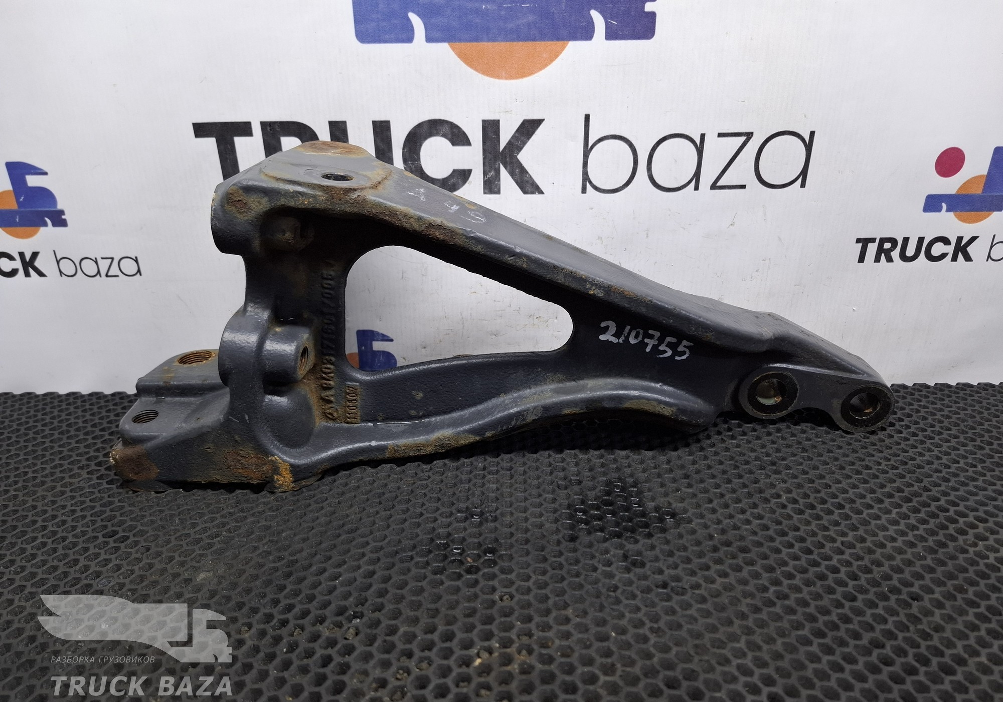 A9403171601 Кронштейн кабины левый для Mercedes-Benz Axor I (с 2001 по 2004)