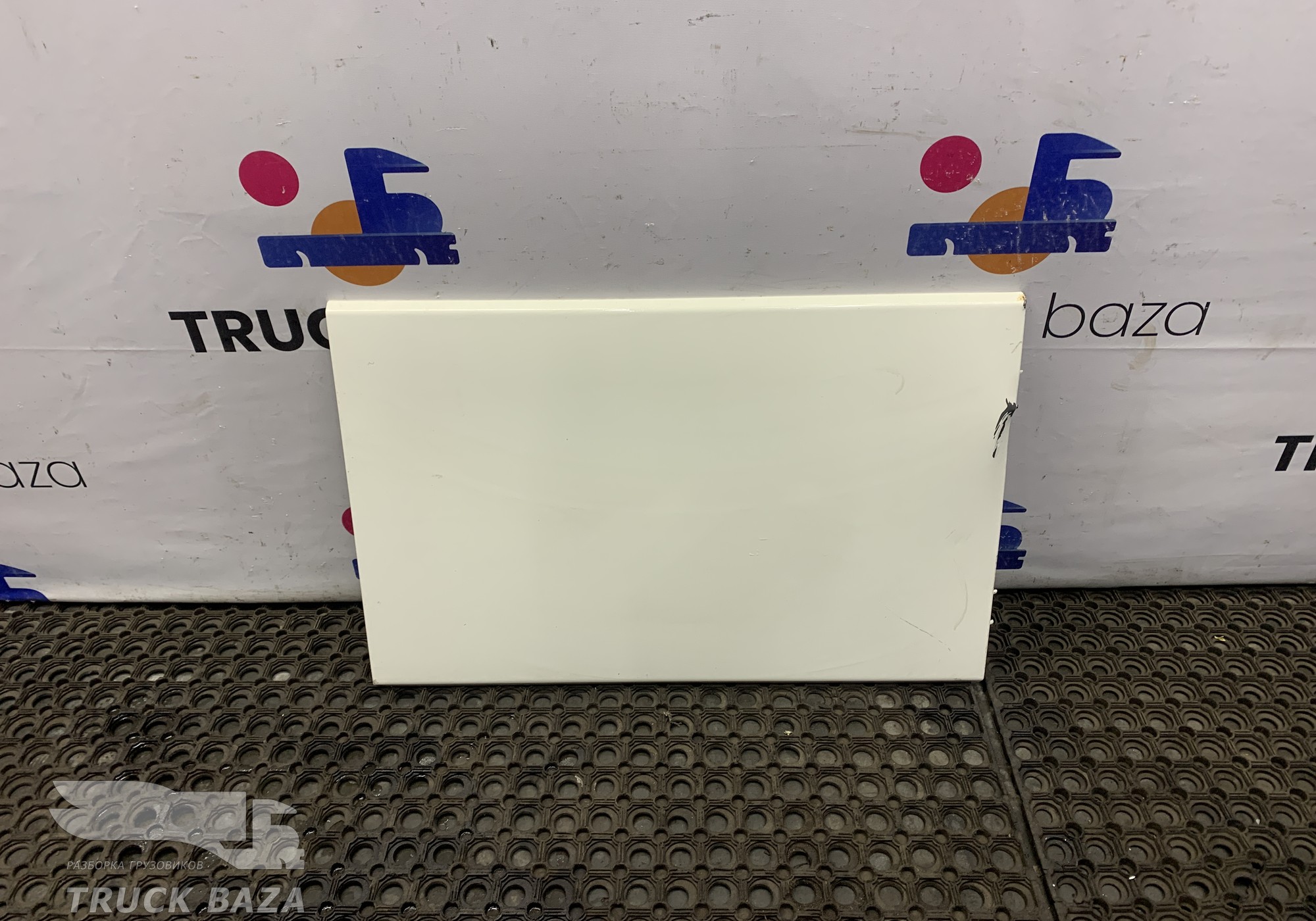 1311495 Крышка инструментального ящика