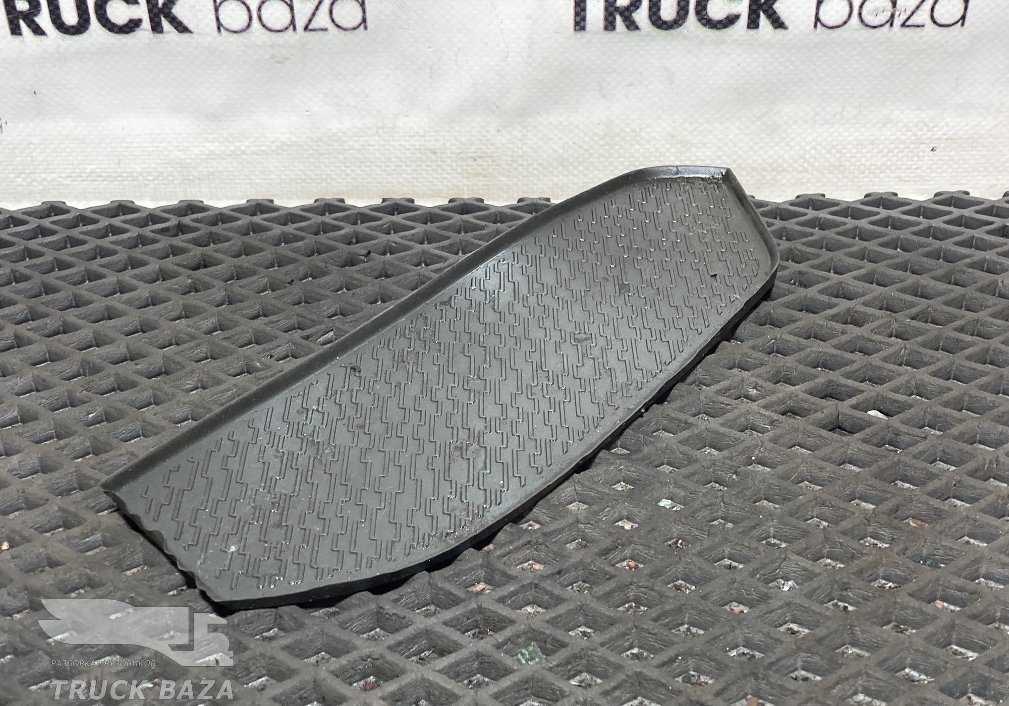 82293821 Коврик салона для Volvo FH 4 (с 2012)