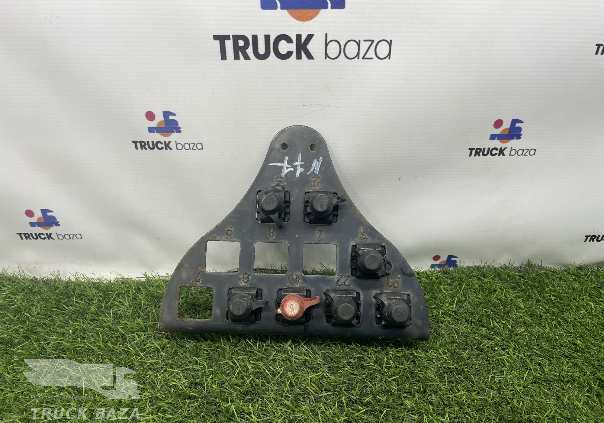 81517150606 Кронштейн трубок