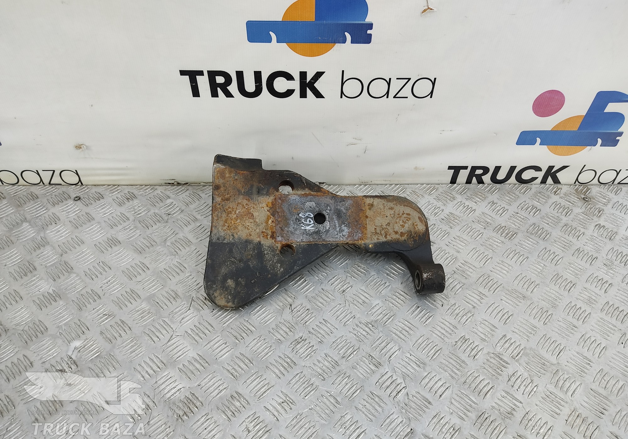 65952905535 Кронштейн амортизатора нижний левый для КАМАЗ 54901