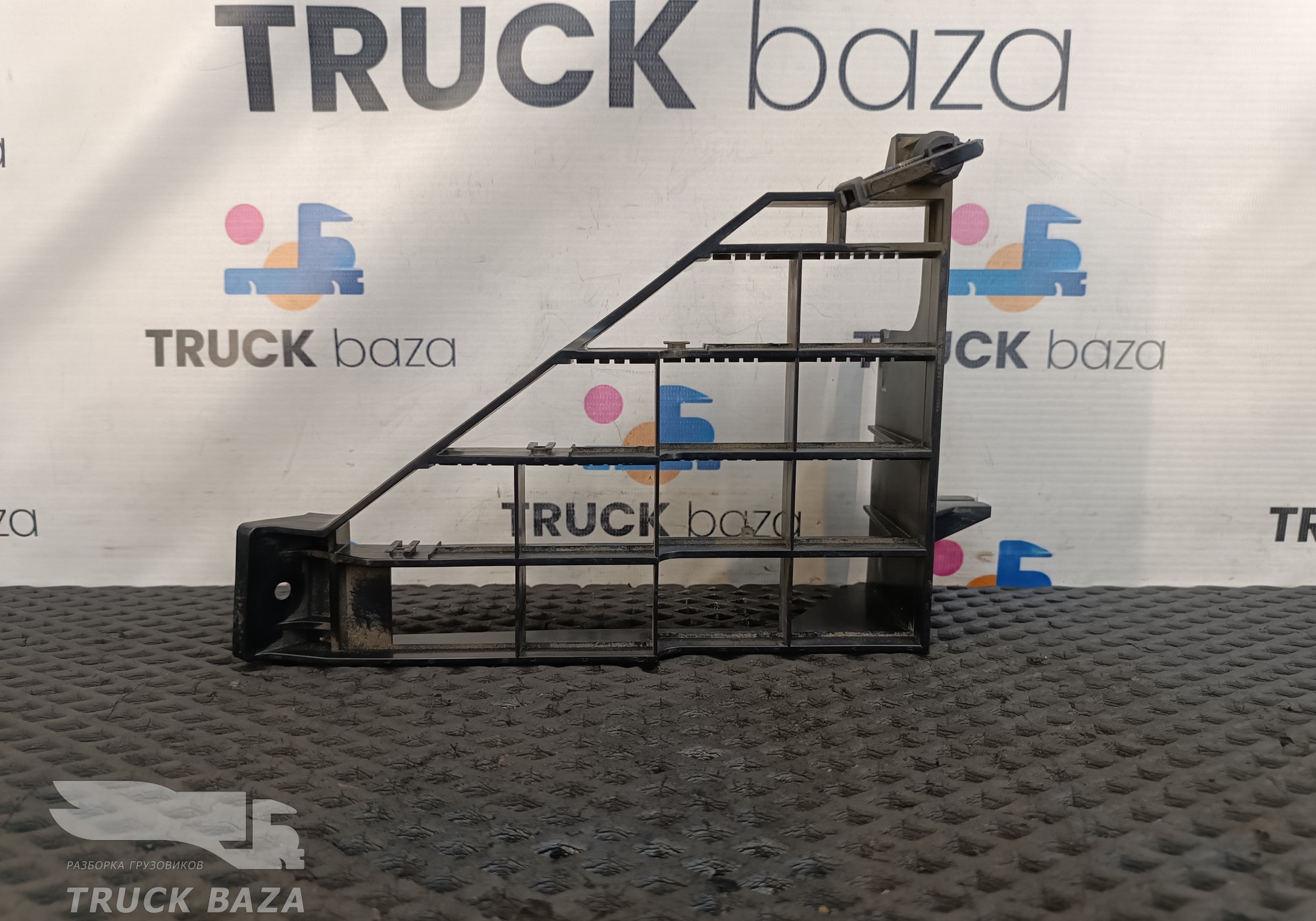 82057145 Накладка электропроводки для Volvo FMX (с 2010)