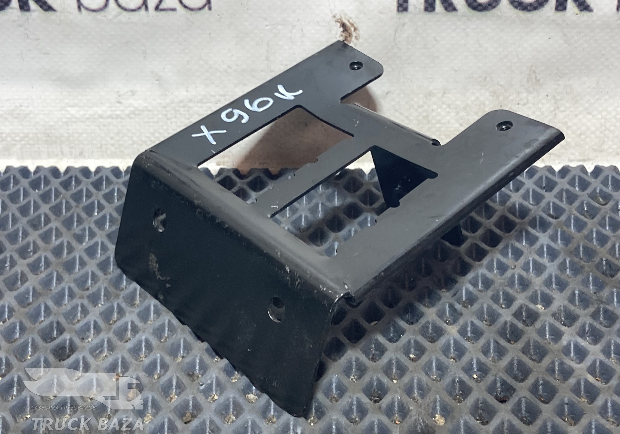 Кронштейн кабины для Daf XF105 (с 2005)