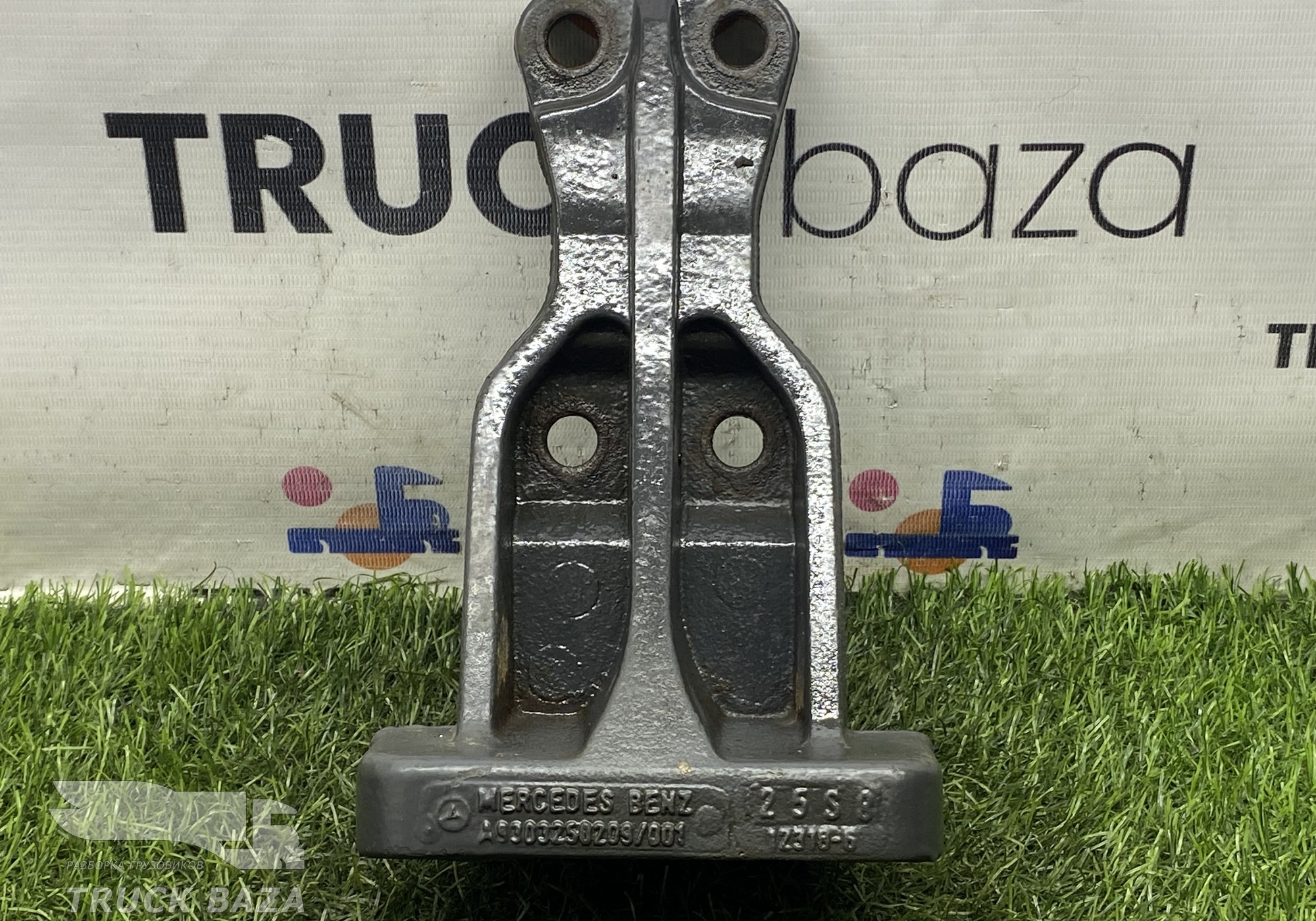 A9303250209 Отбойник задней рессоры