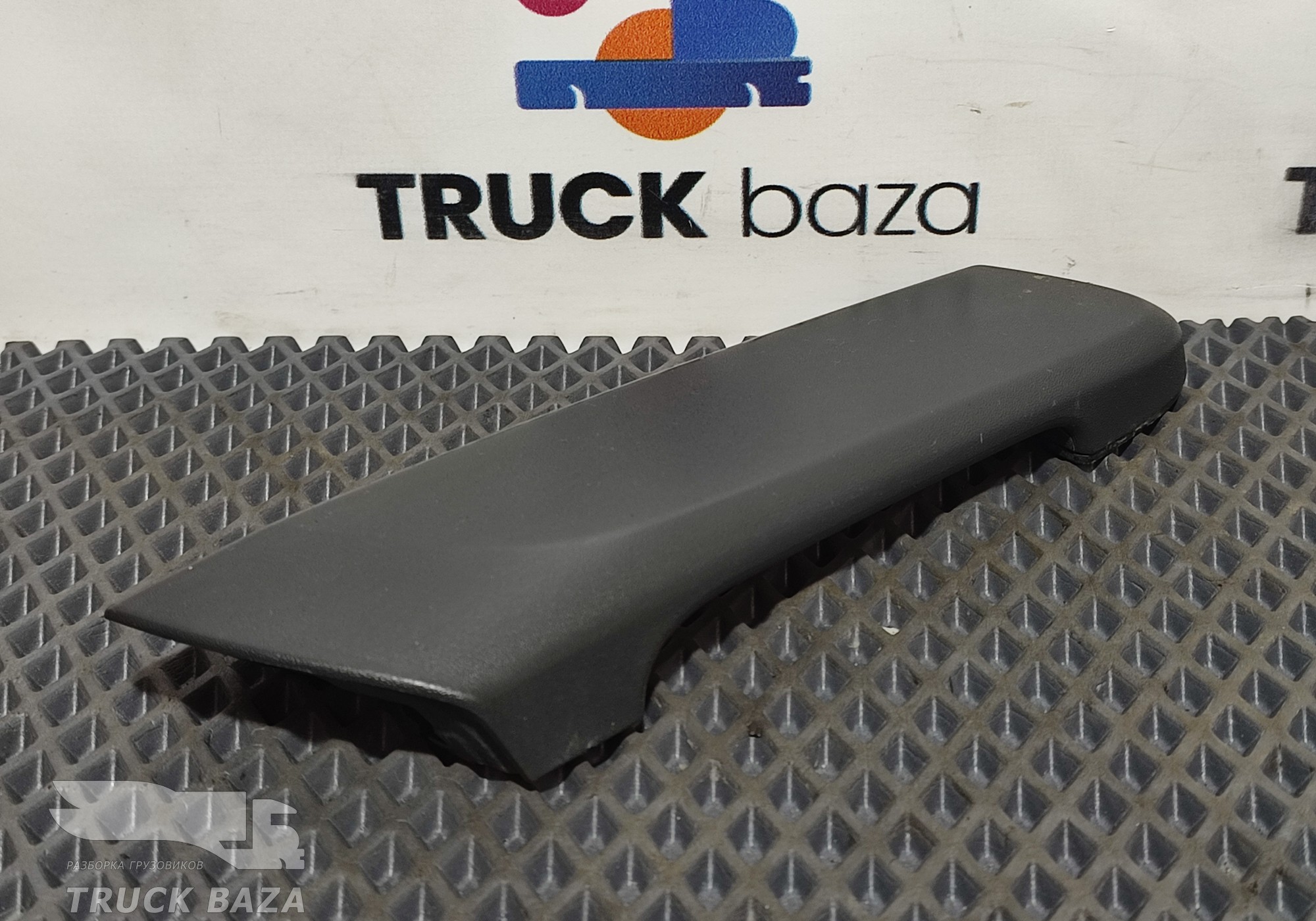 82412108 Ручка двери правой наружная для Volvo FH 4 (с 2012)