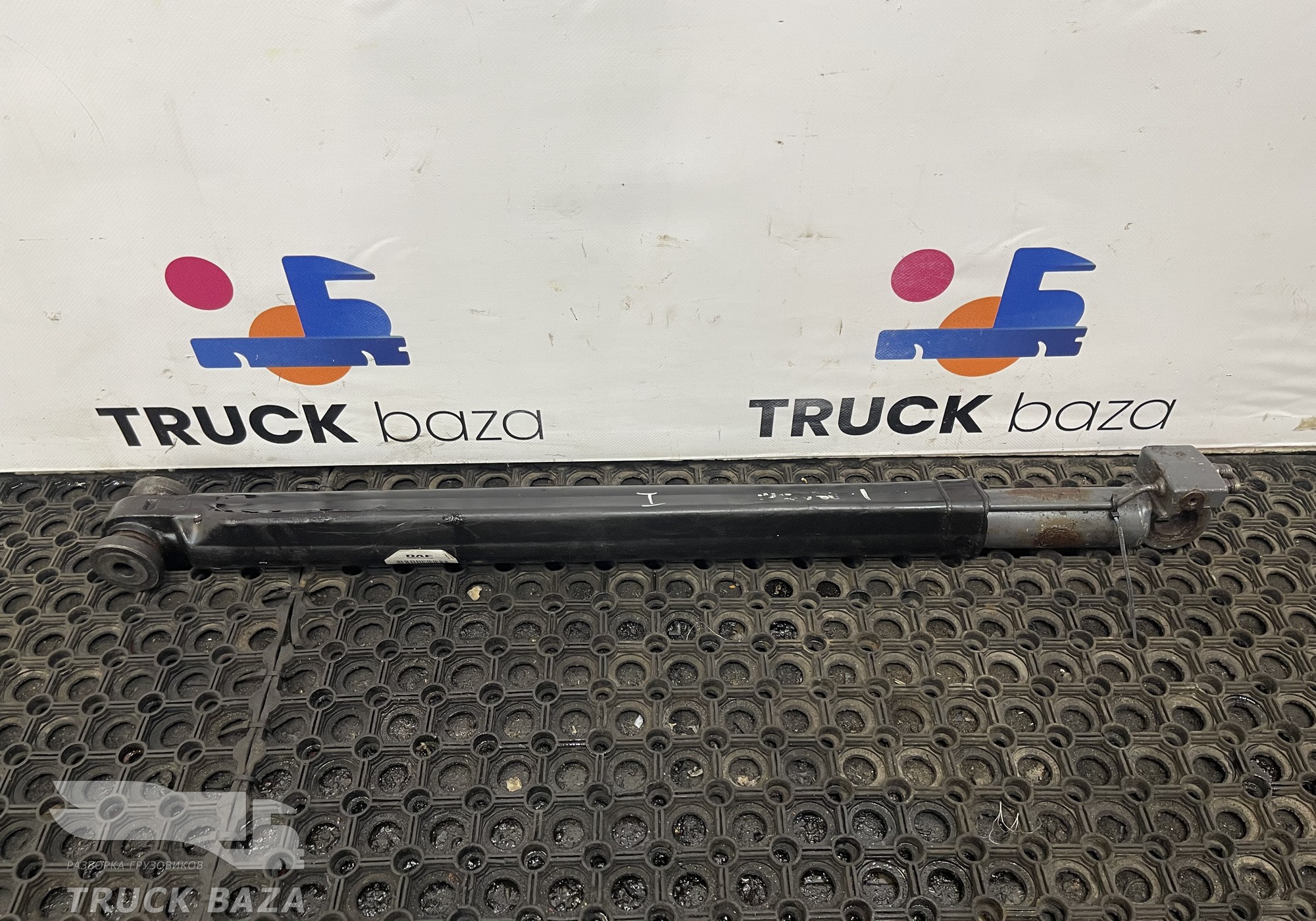 1896447 Цилиндр подъема кабины для Daf XF106 (с 2013 по 2023)