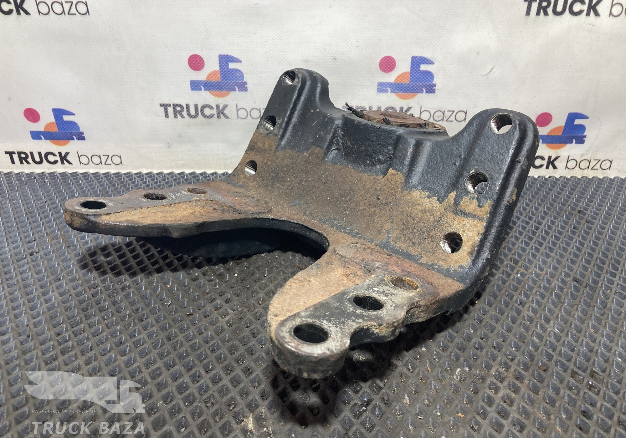 A9413170901 Кронштейн траверсы