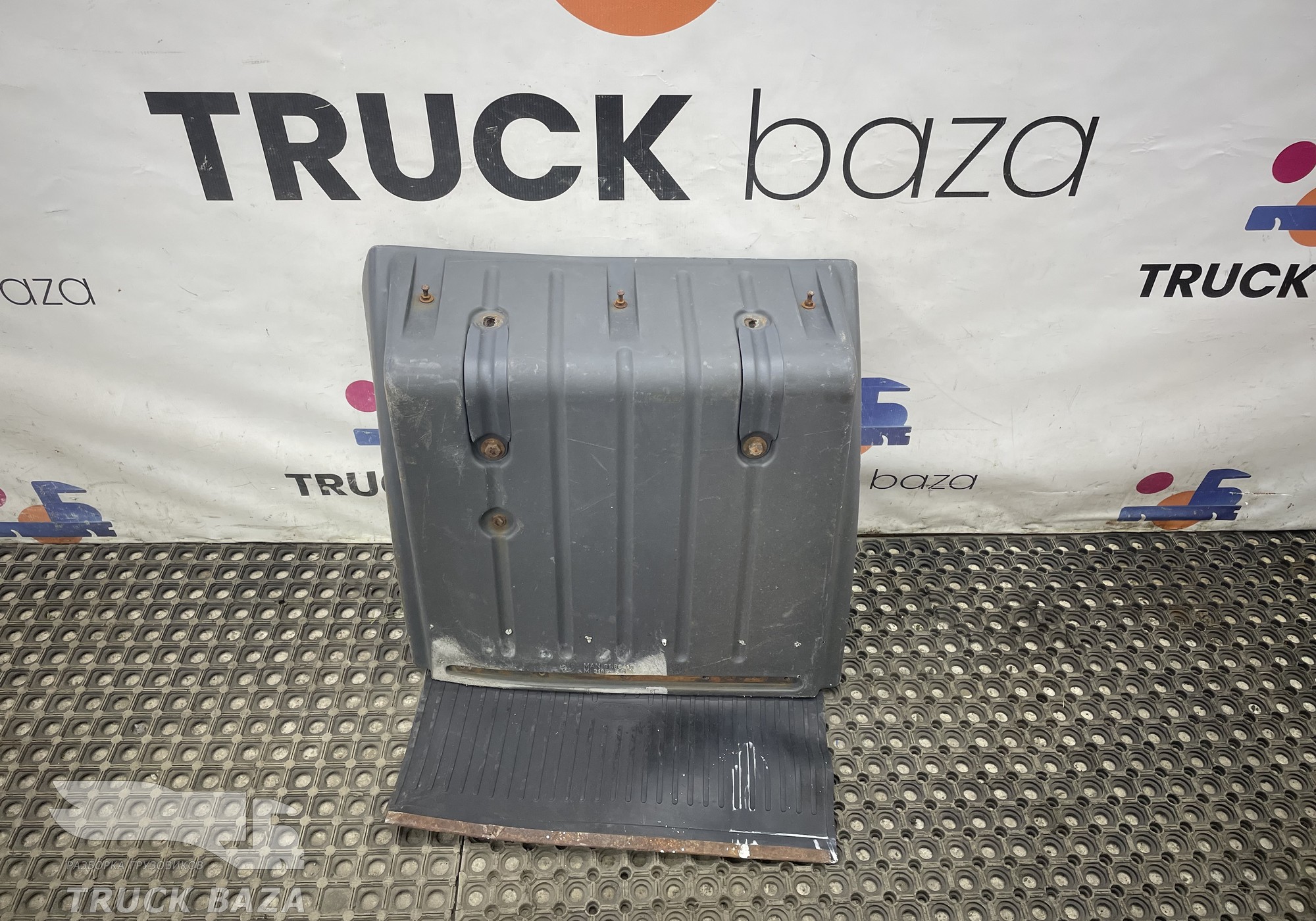 81664100293 Крыло заднее левое передняя часть для Man TGA (с 2000 по 2007)