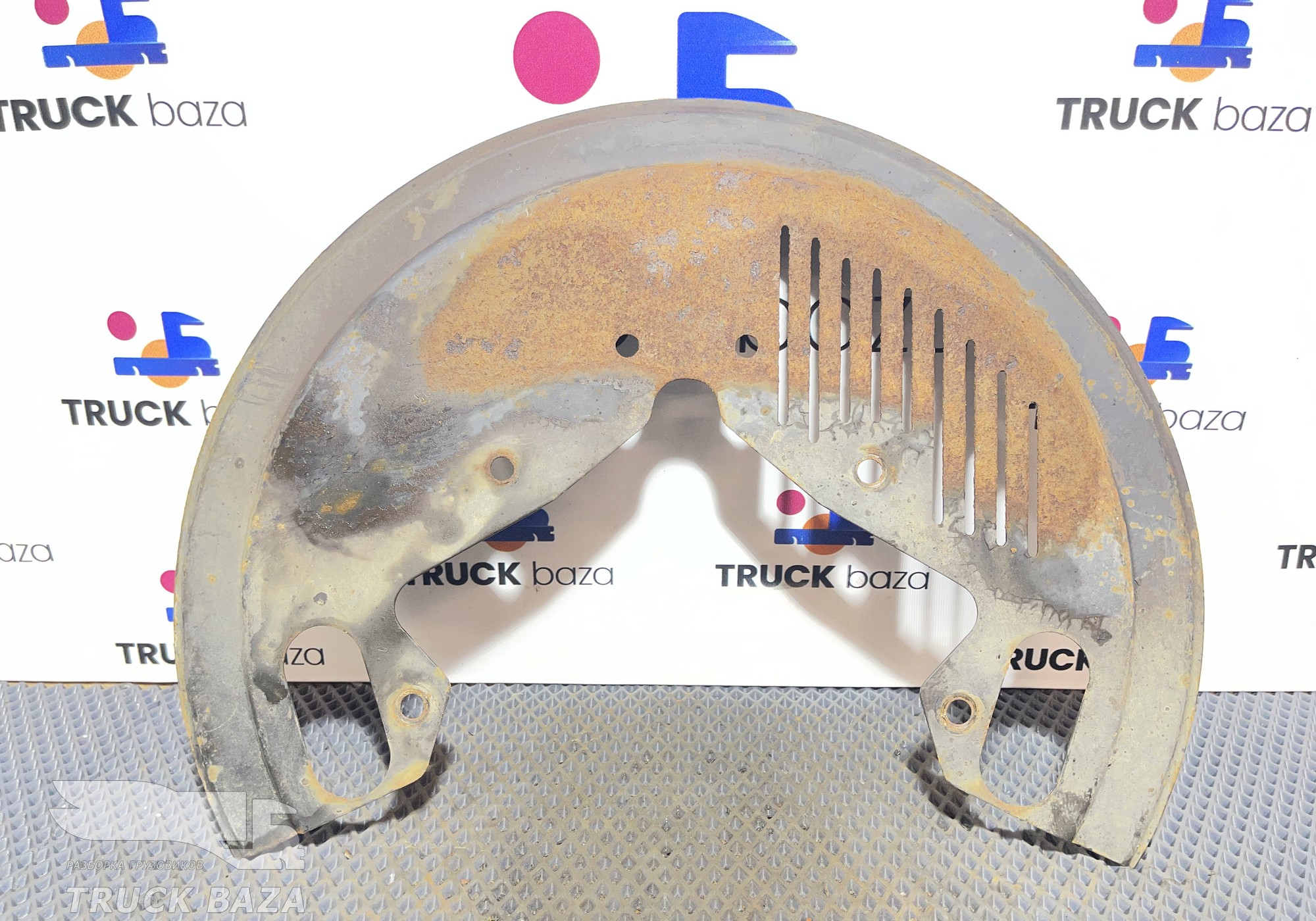 9444230720 Пыльник тормозного диска левый