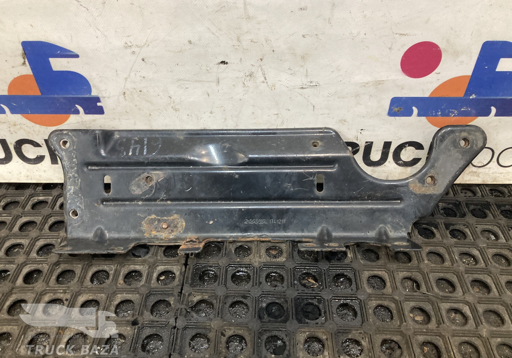 1741217 Усилительная пластина трубок охлаждения