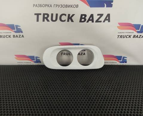 1649364 Облицовка ПТФ правая для Daf