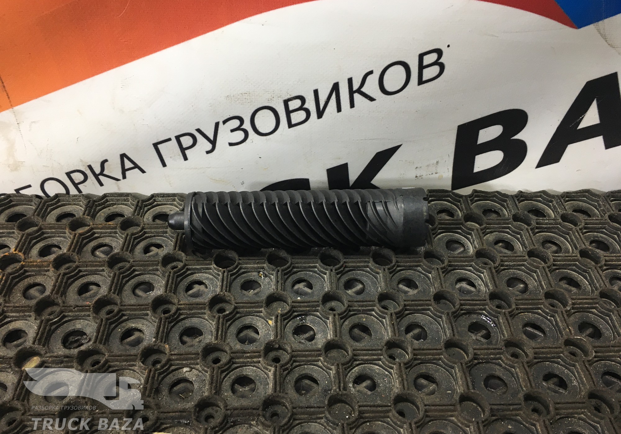 104918 Трубка топливного фильтра для Mercedes-Benz