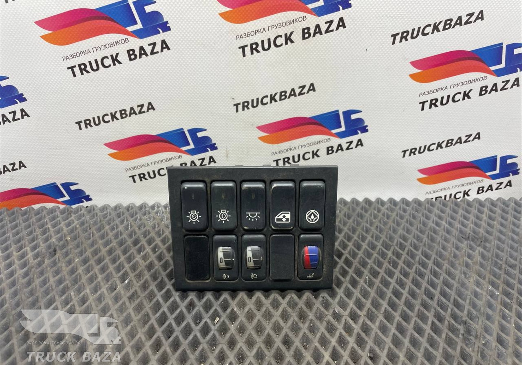 81617010169 Рамка кнопок для Man TGX II (с 2012)