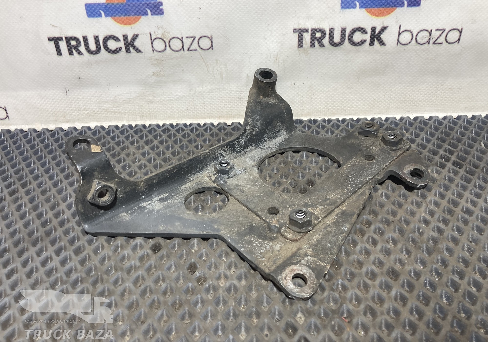 1743910 Кронштейн топливного фильтра для Scania 6-series