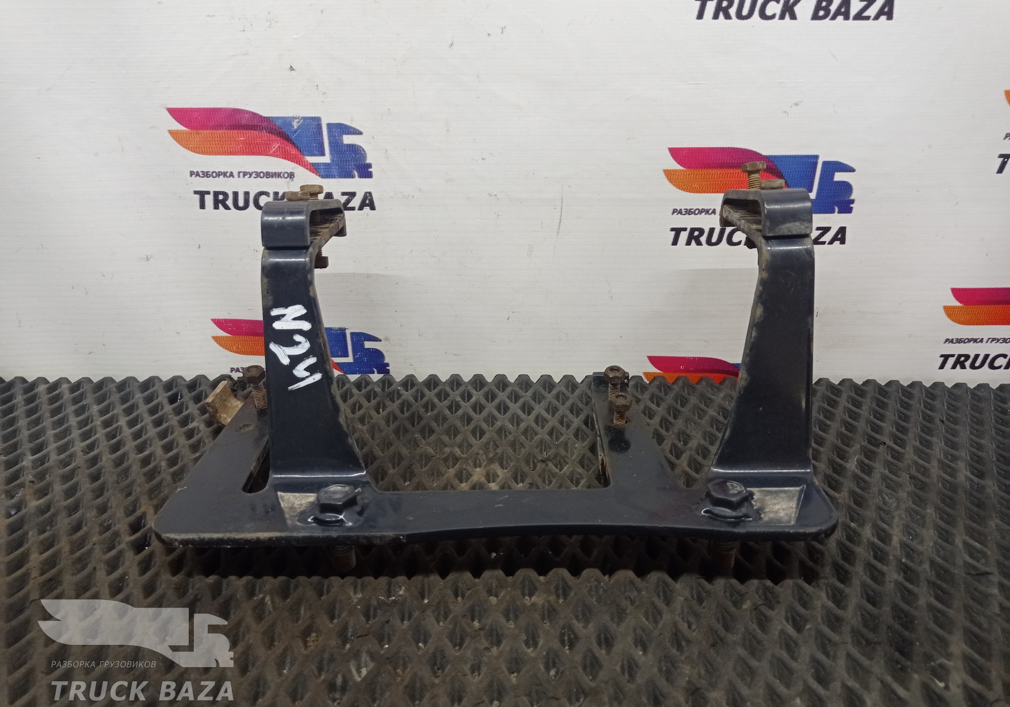 81517155146 Кронштейн змеевика компрессора для Man TGX II (с 2012)