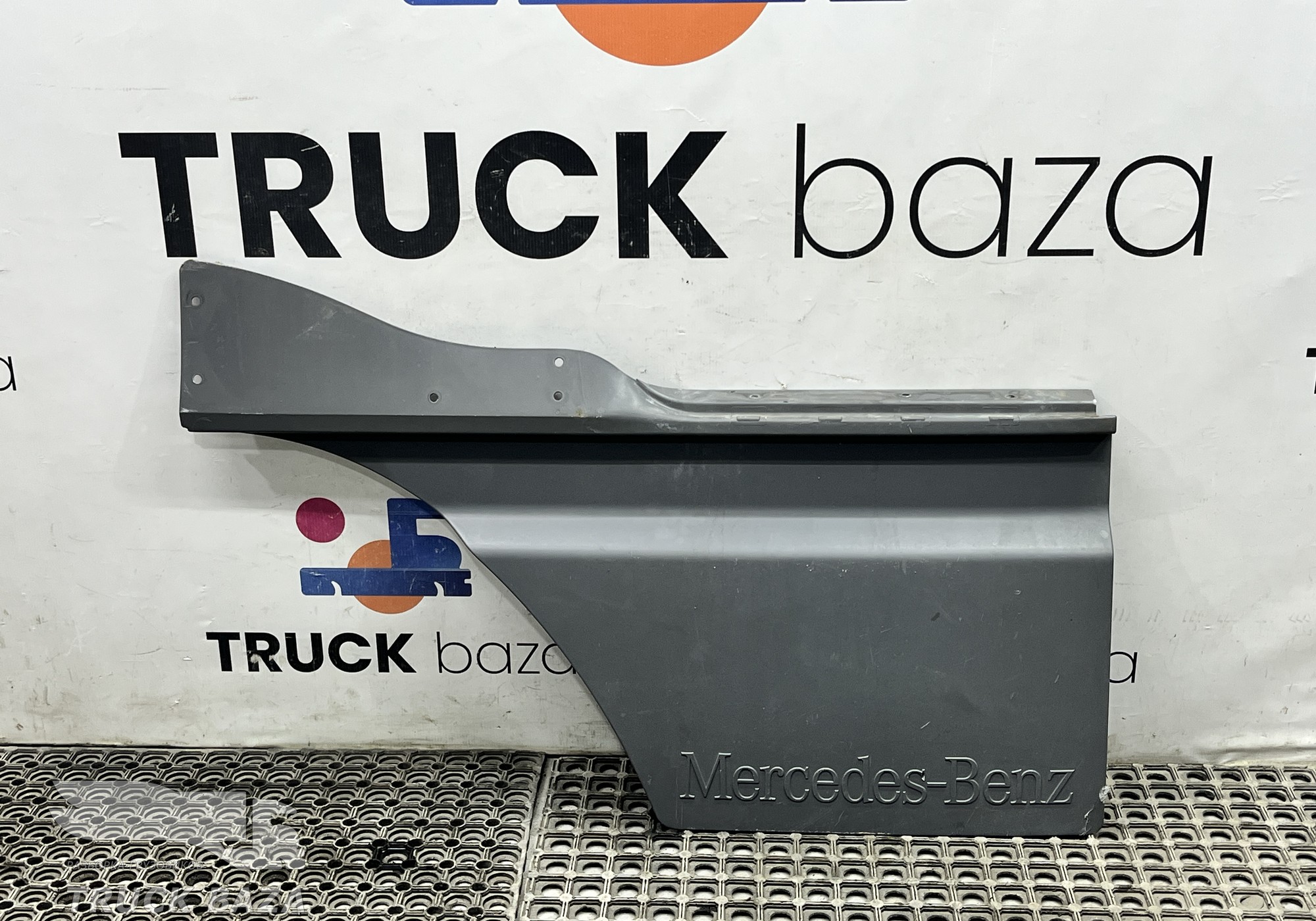 A9417200448 Продолжение двери правой для Mercedes-Benz Actros MP3 (с 2008)