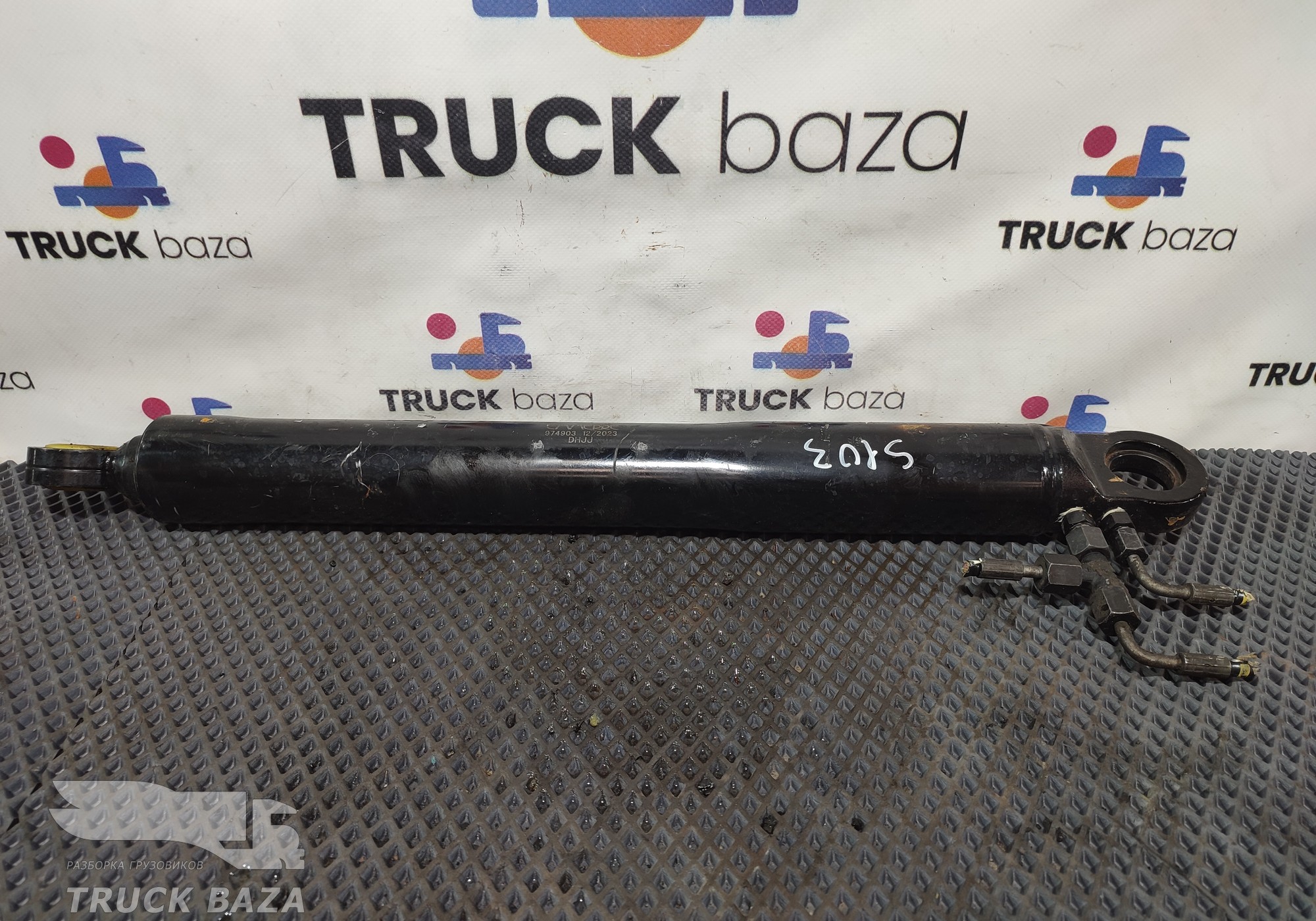 1938630 Цилиндр подъема кабины