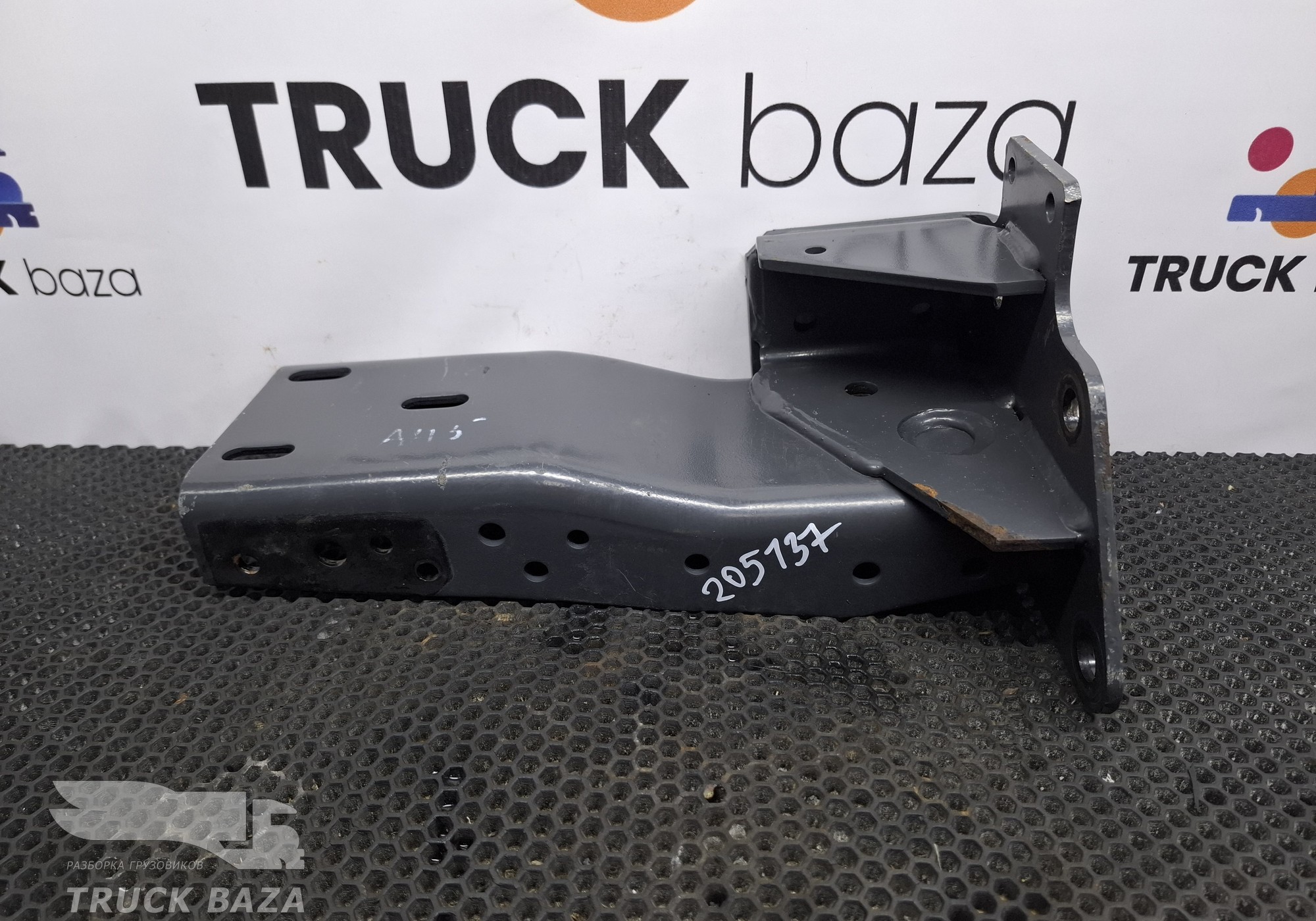 A9305201433 Кронштейн подножки левый для Mercedes-Benz Actros
