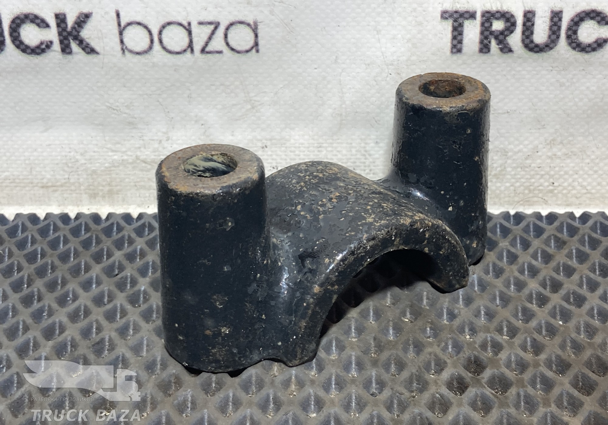 81437183059 Кронштейн стабилизатора подвески